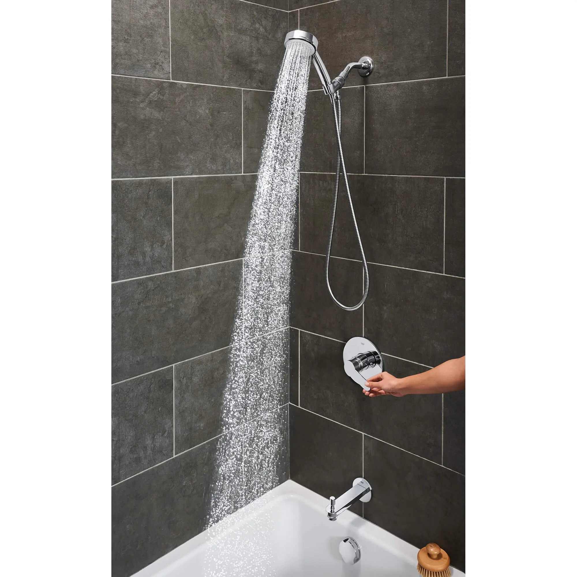 Hand Shower - 4 Sprays, 1.75 gpm // GROHE STARLIGHT CHROME // 1063_26519000-hand-shower-4-sprays-enviro-4_0_CDNwebp.webp