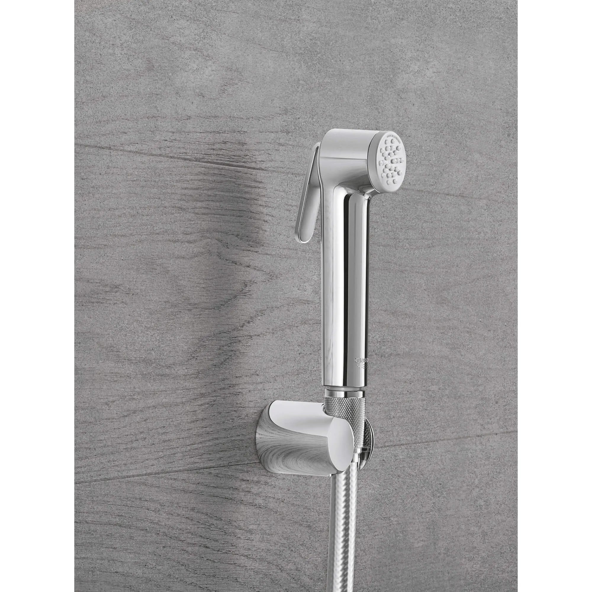 Trigger Spray Set // GROHE STARLIGHT CHROME // 1139_27513001-handshower-set-enviro-1_0_CDNwebp.webp