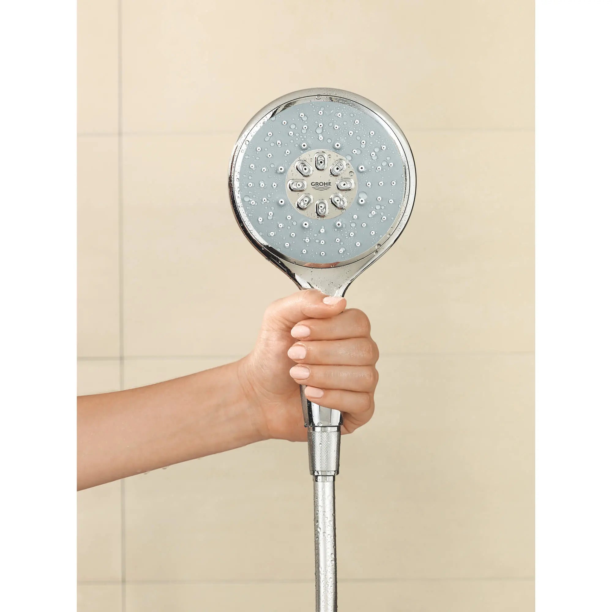 130 Hand Shower - 4 Sprays, 9.5 L/min (2.5 gpm) // GROHE STARLIGHT CHROME // 1243_27673000-hand-shower-4-sprays-spray-plate-night-time-grey-enviro-11_0_CDNwebp.webp