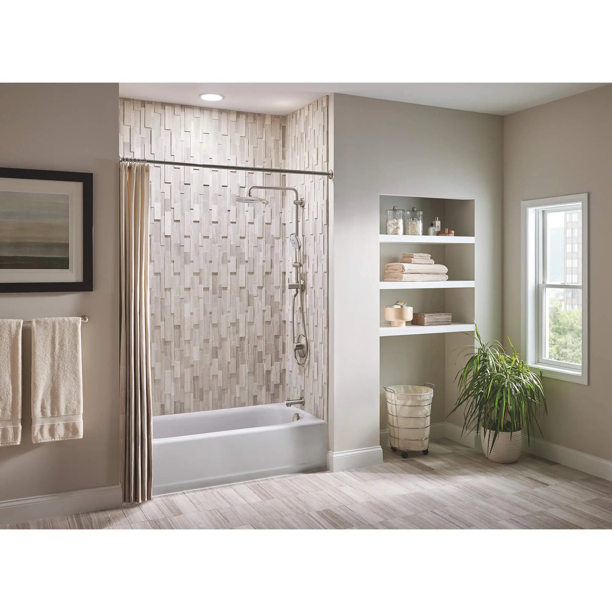 130 Shower Head, 5" - 4 Sprays, 2.5 gpm // BRUSHED NICKEL INFINITYFINISH // 1282_27765en0-head-shower-4-sprays-enviro-1_0_CDNwebp.webp