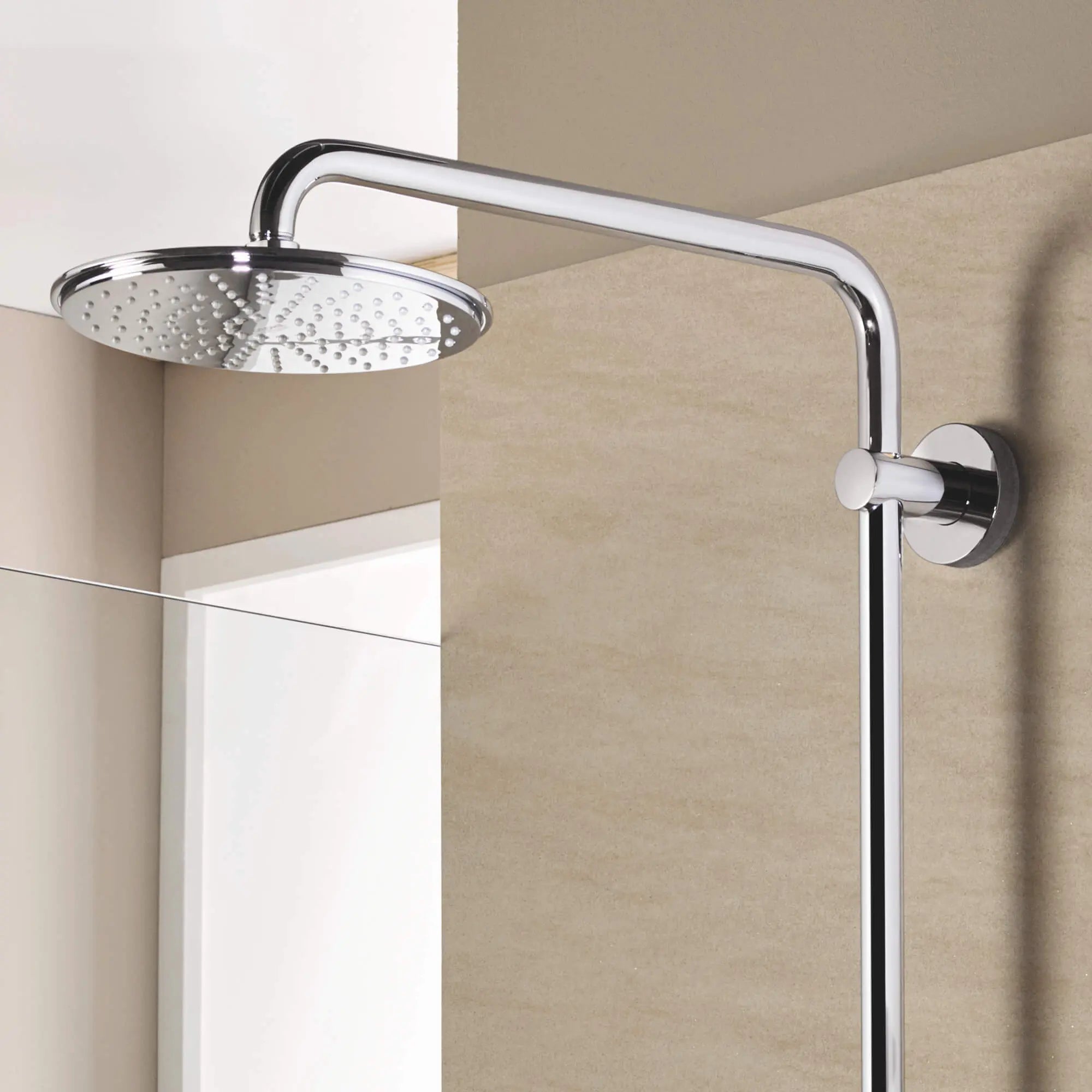 210 Shower Head, 8" - 1 Spray, 2.5 gpm // GROHE STARLIGHT CHROME // 1309_28373000-shower-head-1-spray-enviro-3_0_CDNwebp.webp