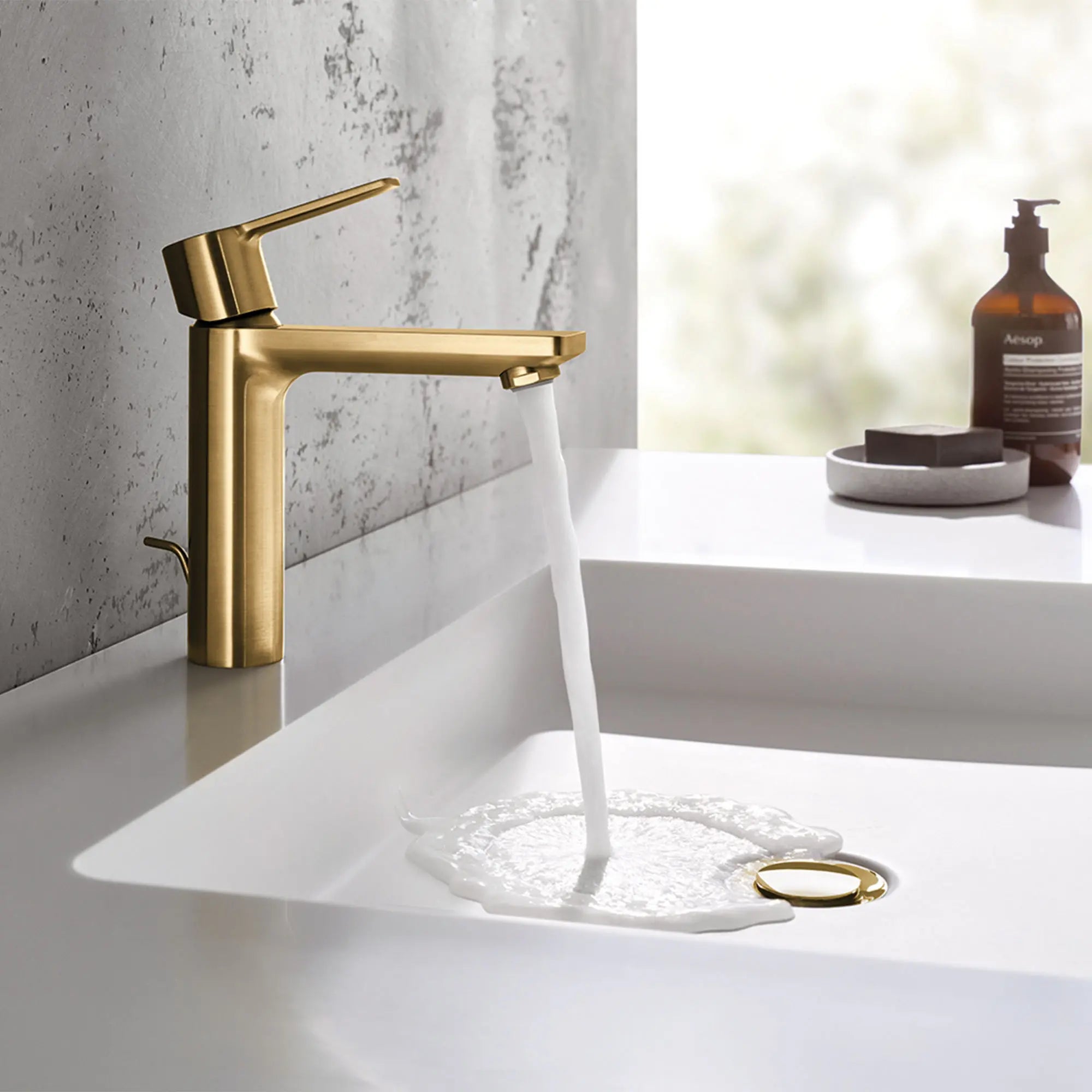 Single Hole Single-Handle S-Size Bathroom Faucet, 1.2 GPM (4.5 L/min) // BRUSHED COOL SUNRISE // 154134_B-23794GNA_0_CDNwebp.webp