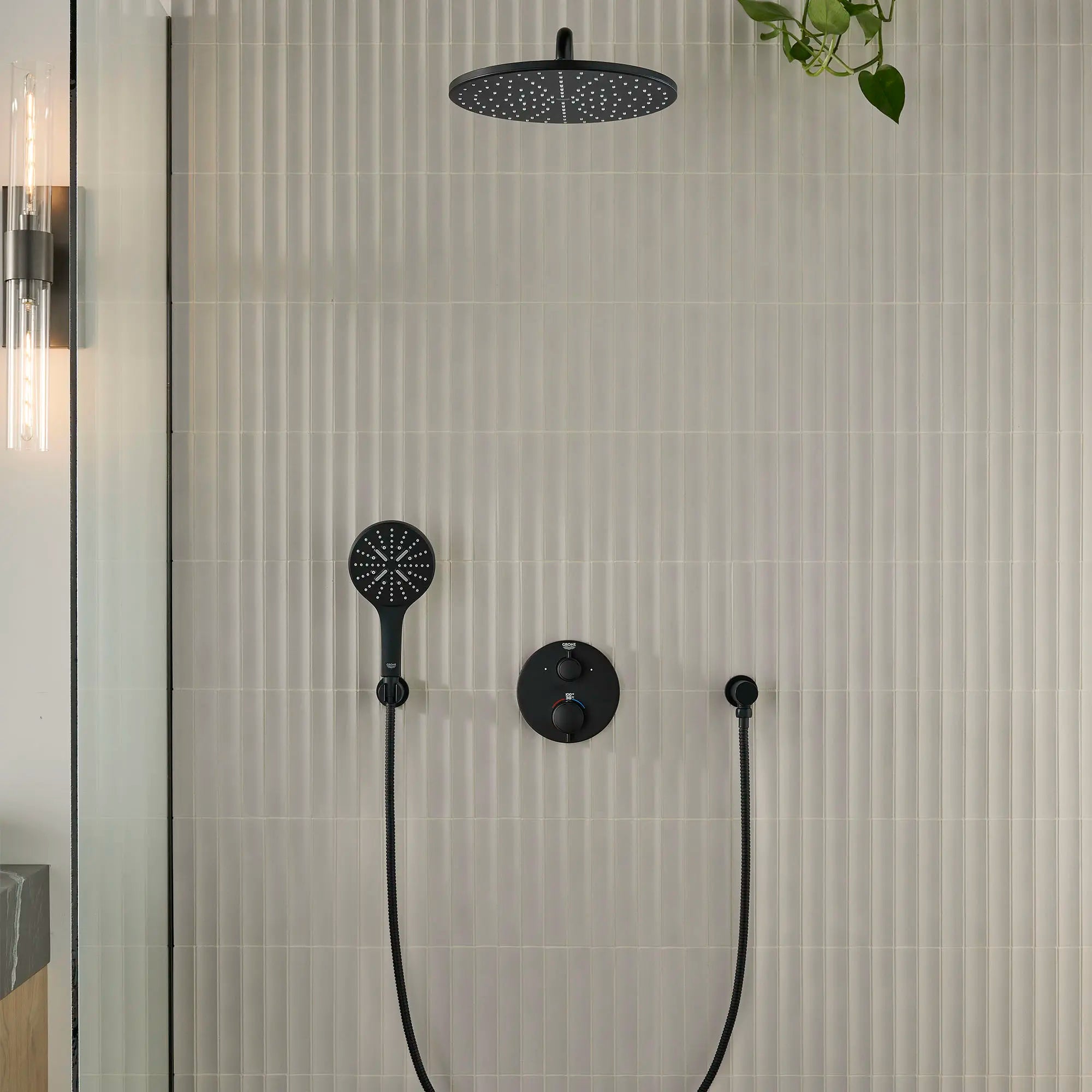 310 Mono Shower Head, 12" - 1 Spray, 1.75 GPM (6.6 L/min) // MATTE BLACK // 161735_Rainshower_EnvrionmentCloseUp_265692430_265452430_241332430_0001_May2023_0_CDNwebp.webp