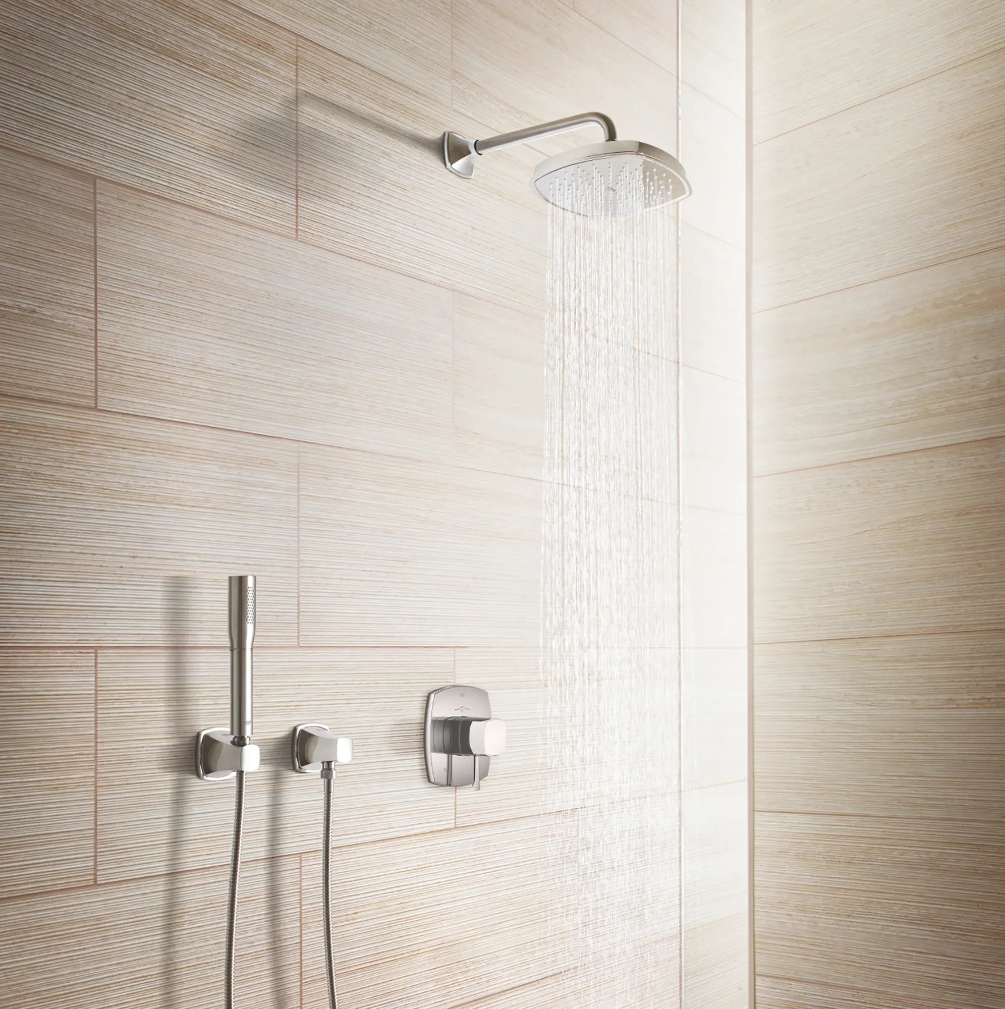 210 Shower Head, 8" - 1 Spray, 2.5 gpm // GROHE STARLIGHT CHROME // 162236_27976000_2_0_CDNwebp.webp