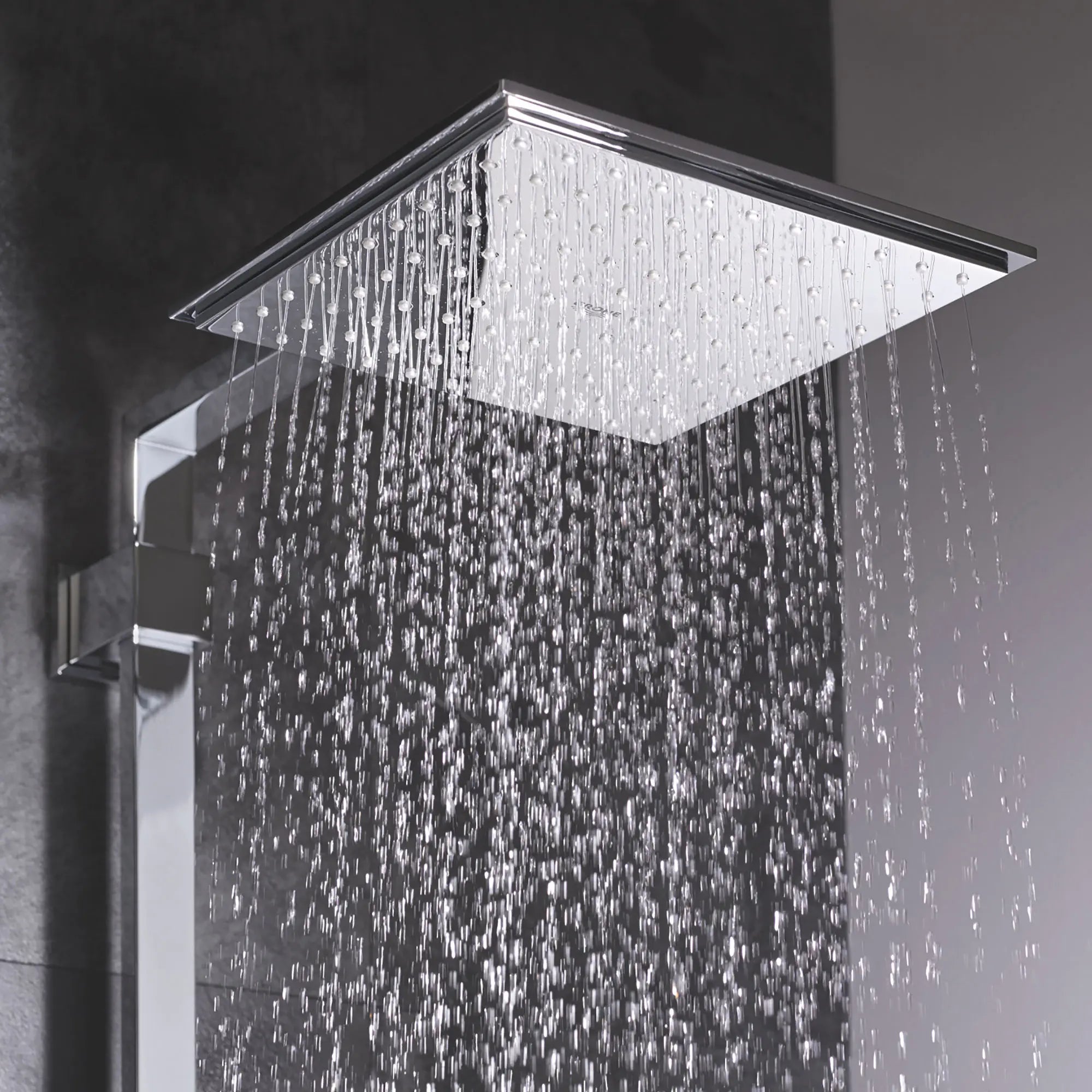 Stick Shower Head - 1 Spray, 9.5 L/min (2.5 gpm) // GROHE STARLIGHT CHROME // 163220_27705000-Euphoria-Cube-150-1-Spray-Showerhead-Starlight-Chrome-Beauty-2_0_CDNwebp.webp