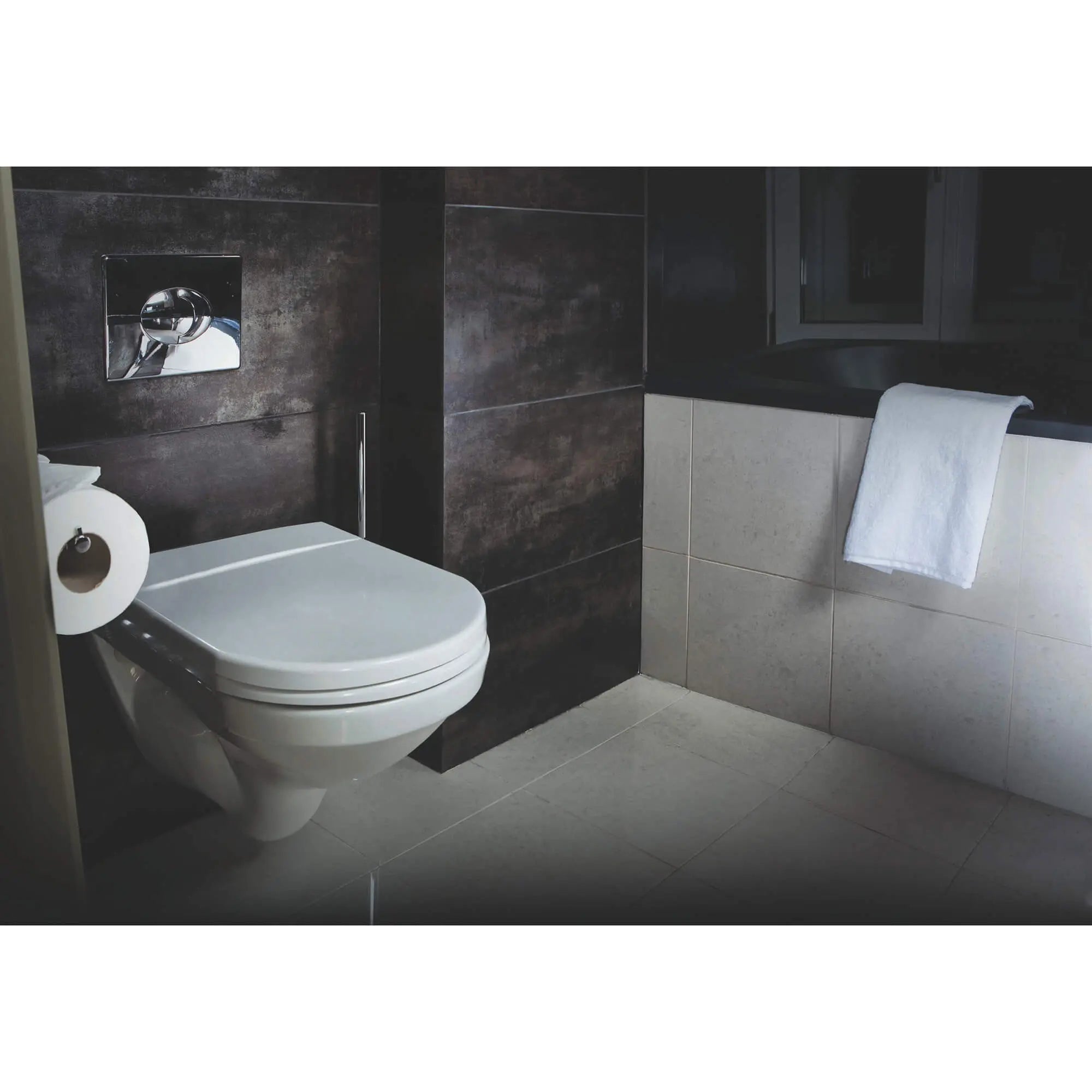 Wall Plate // GROHE STARLIGHT CHROME // 163598_38506000-Skate-Air-Actuation-Plate-StarLight-Chrome-lifestyle-6_0_CDNwebp.webp