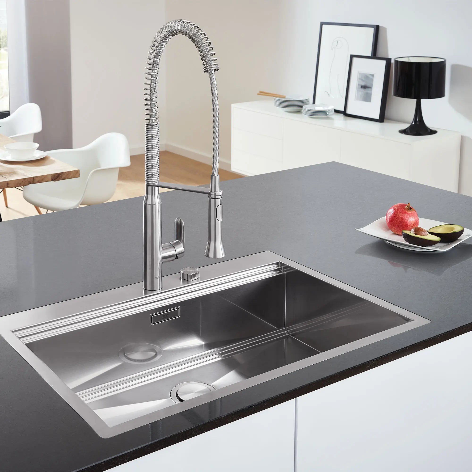 K7 Single-Handle Semi-Pro Dual Spray Kitchen Faucet 1.75 GPM (6.6 L/min) // SUPERSTEEL INFINITYFINISH // 163836_B-32951DC0_1_0_CDNwebp.webp