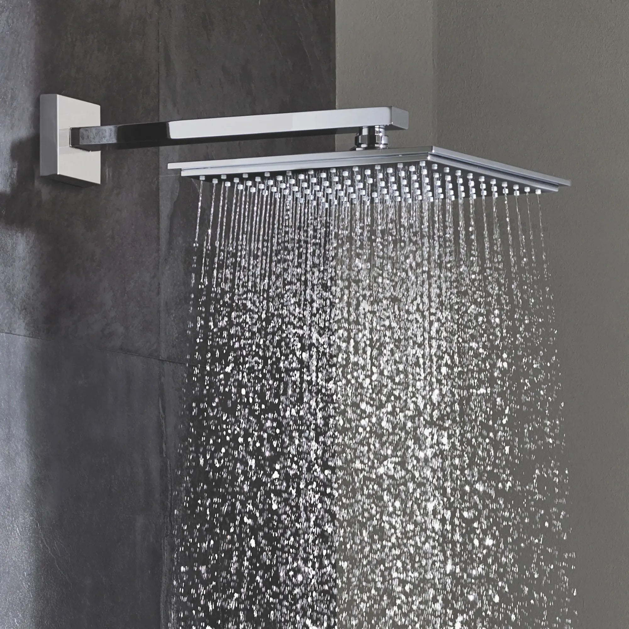 Stick Shower Head - 1 Spray, 9.5 L/min (2.5 gpm) // GROHE STARLIGHT CHROME // 163904_27705000-Euphoria-Cube-150-1-Spray-Showerhead-Starlight-Chrome-Beauty-7_0_CDNwebp.webp