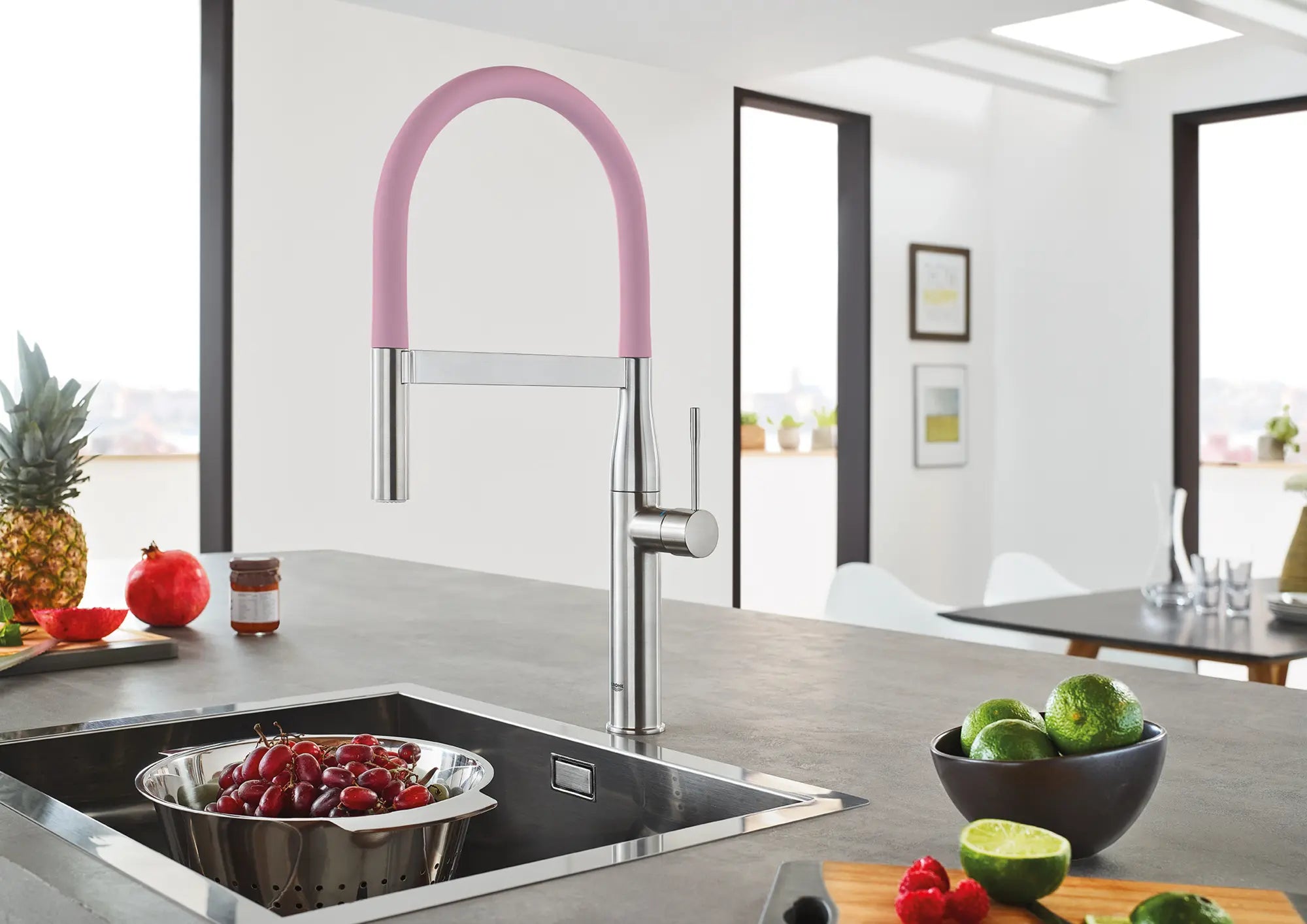 Single-Handle Semi-Pro Dual Spray Kitchen Faucet 6.6 L/min (1.75 gpm) // SUPERSTEEL INFINITYFINISH // 164562_B-30295DC0_Pink_0_CDNwebp.webp
