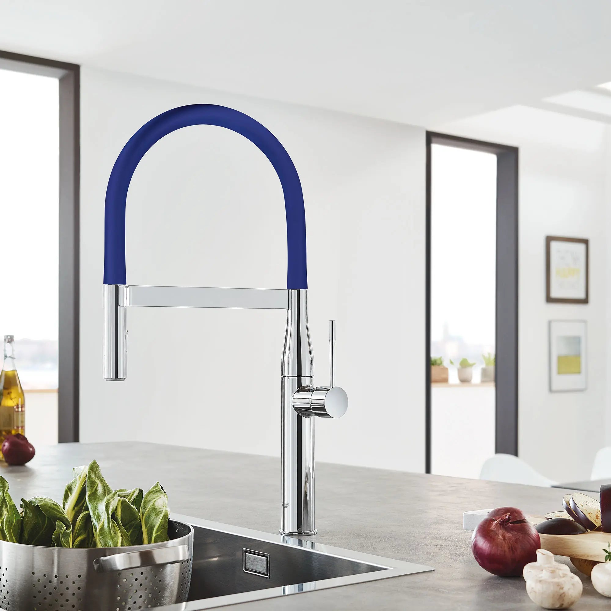 Single-Handle Semi-Pro Dual Spray Kitchen Faucet 6.6 L/min (1.75 gpm) // GROHE STARLIGHT CHROME // 164607_B-30295000_0_CDNwebp.webp