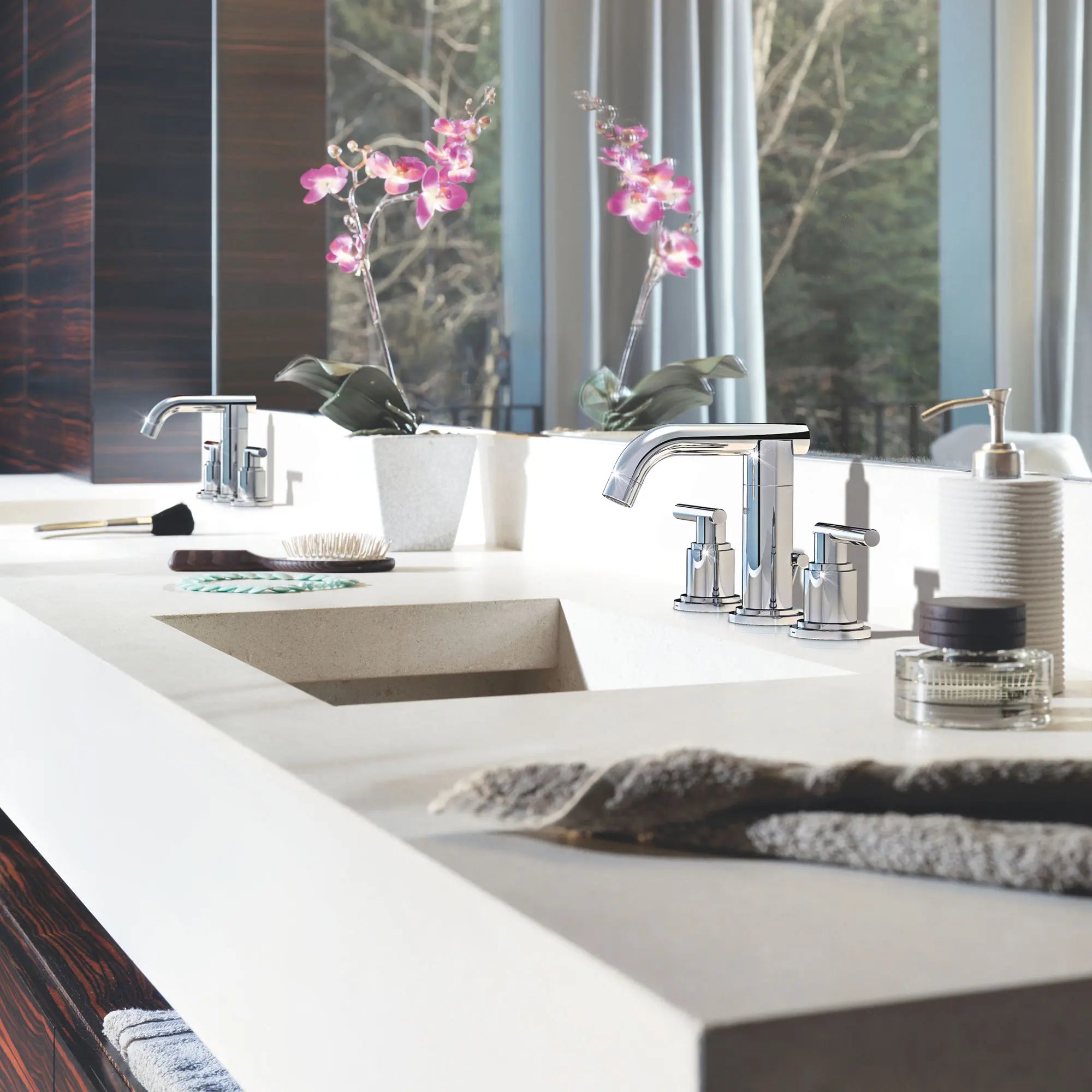 Lavatory Wideset W/O Hdls, Low Sp. // GROHE STARLIGHT CHROME // 164650_20072000-Atrio-8-in-Widespread-2-Handle-3-Hole-Low-Spout-Bathroom-Faucet-15-GPM-in-Chrome-Lifestyle-Silo-1_0_CDNwebp.webp