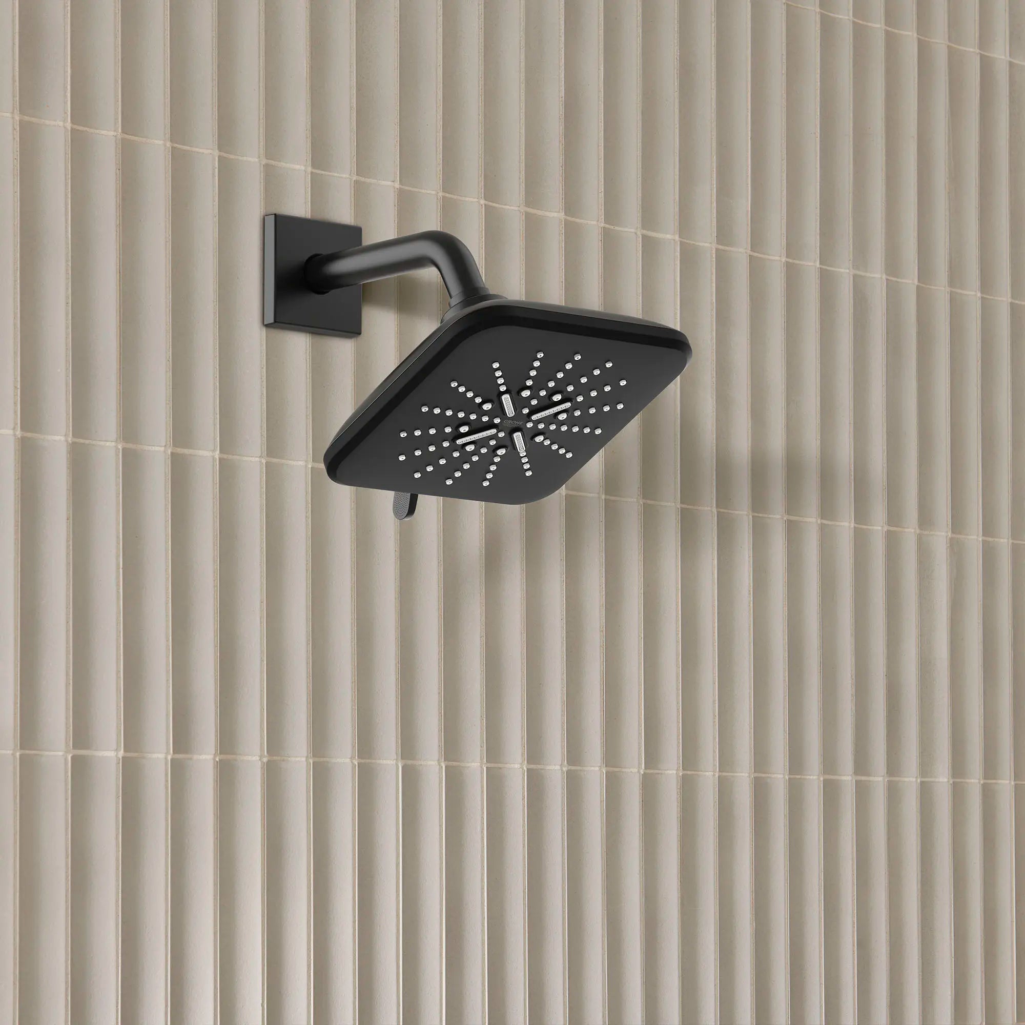 Shower Head, 6-1/2" - 3 Sprays, 1.75 GPM (6.6 L/min) // MATTE BLACK // 177109_SmartActive_EnvironmentCloseUp_267972430_0001_Sept2023_0_CDNwebp_5ce38dd7-01e6-482b-a93a-536d62730214.webp