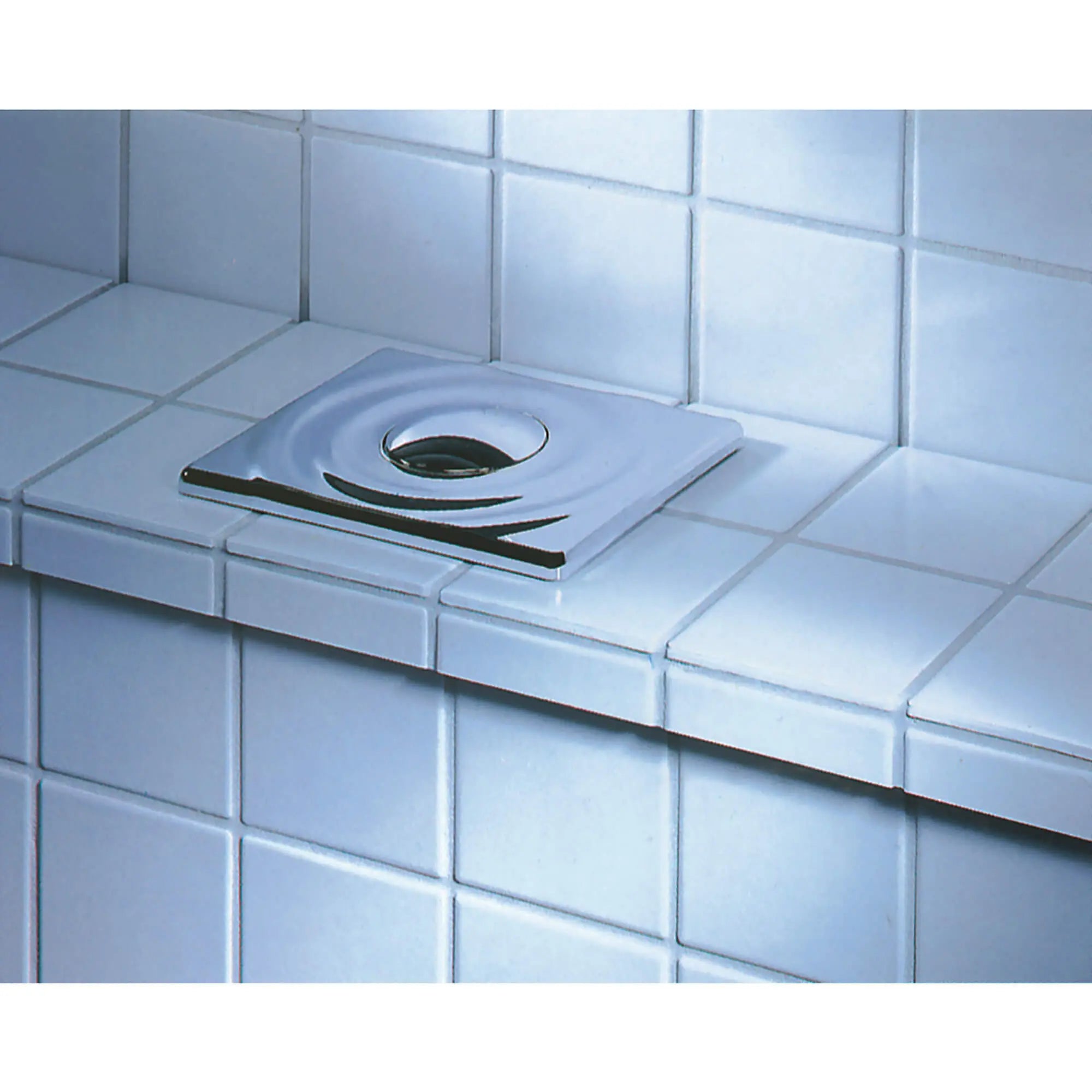 wall plate // GROHE STARLIGHT CHROME // 1775_37063000-wall-plate-enviro-3_0_CDNwebp.webp