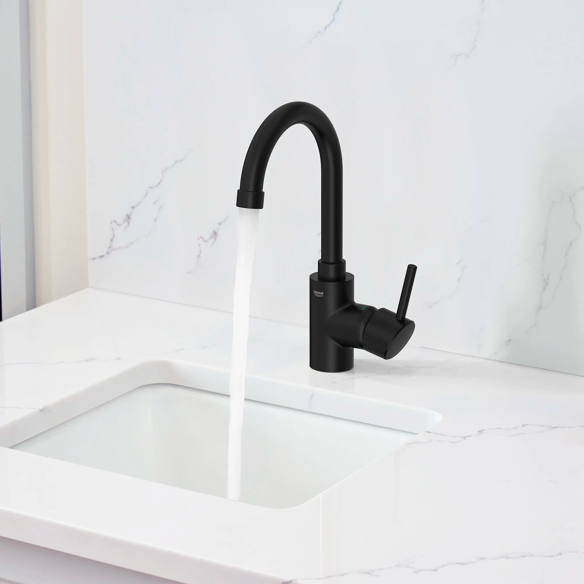 Single-Handle Pull Down Dual Spray Bar Faucet 5.7 L/min (1.5 gpm) // MATTE BLACK // 185619_Concetto_EnvironmentCloseup_315182430_0002_Sept2023_0_CDNwebp.webp