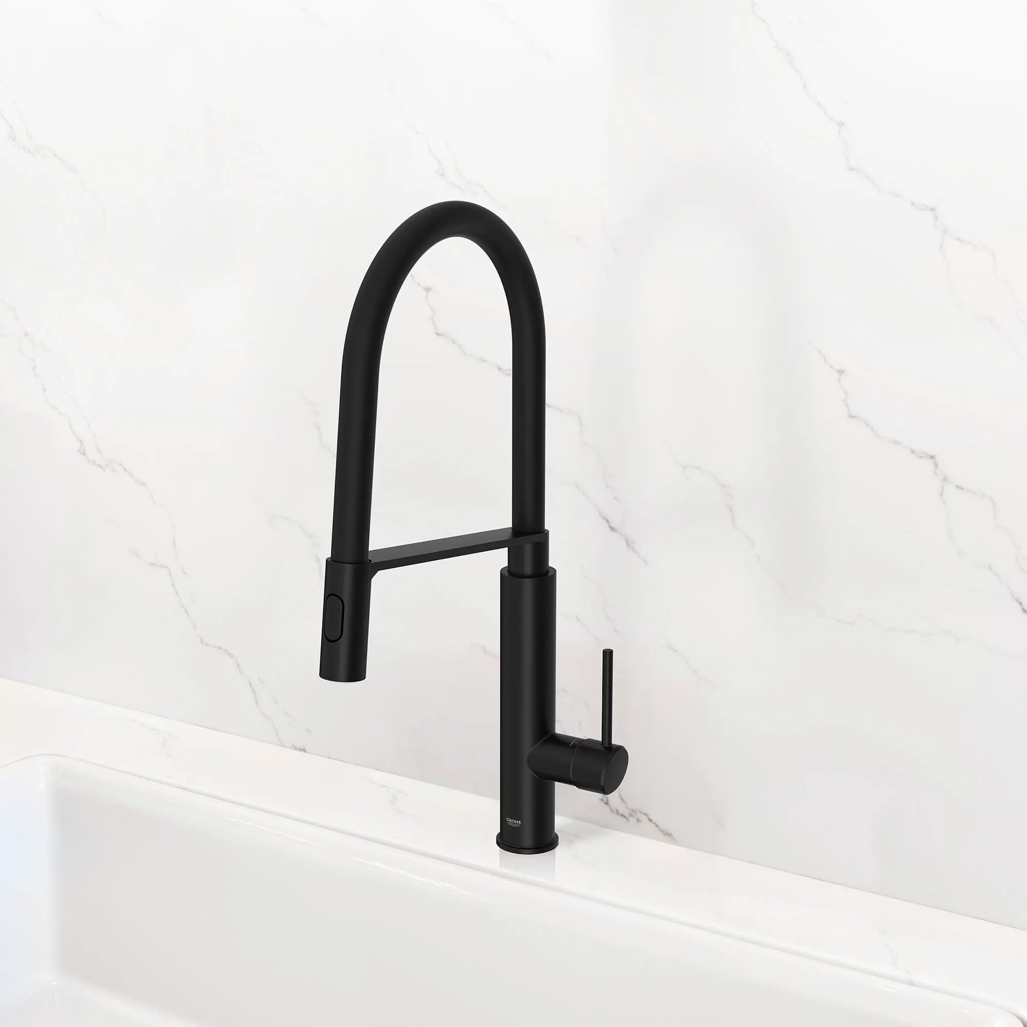 Single-Handle Semi-Pro Dual Spray Kitchen Faucet 6.6 L/min (1.75 gpm) // MATTE BLACK // 185623_Concetto_EnvironmentCloseup_314922430_0001_Sept2023_0_CDNwebp.webp