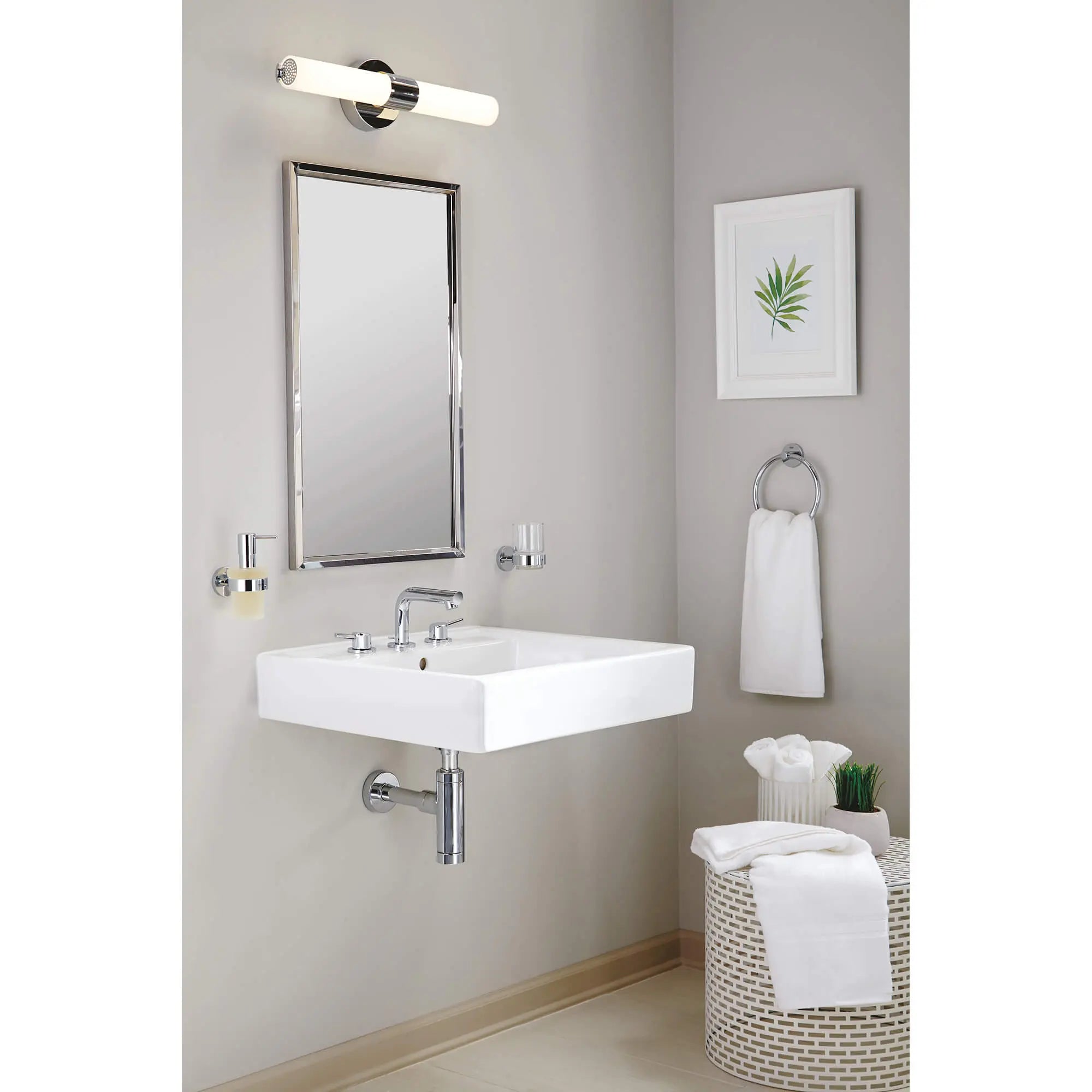 Glass with Holder // GROHE STARLIGHT CHROME // 2305_40447001-crystal-glass-with-holder-enviro-3_0_CDNwebp.webp