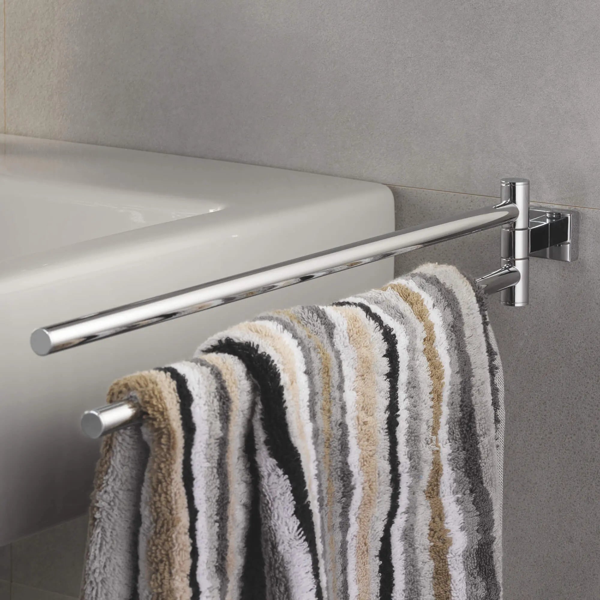 18" Double Towel Bar // GROHE STARLIGHT CHROME // 2398_40624001-towel-bar-enviro-2_0_CDNwebp.webp