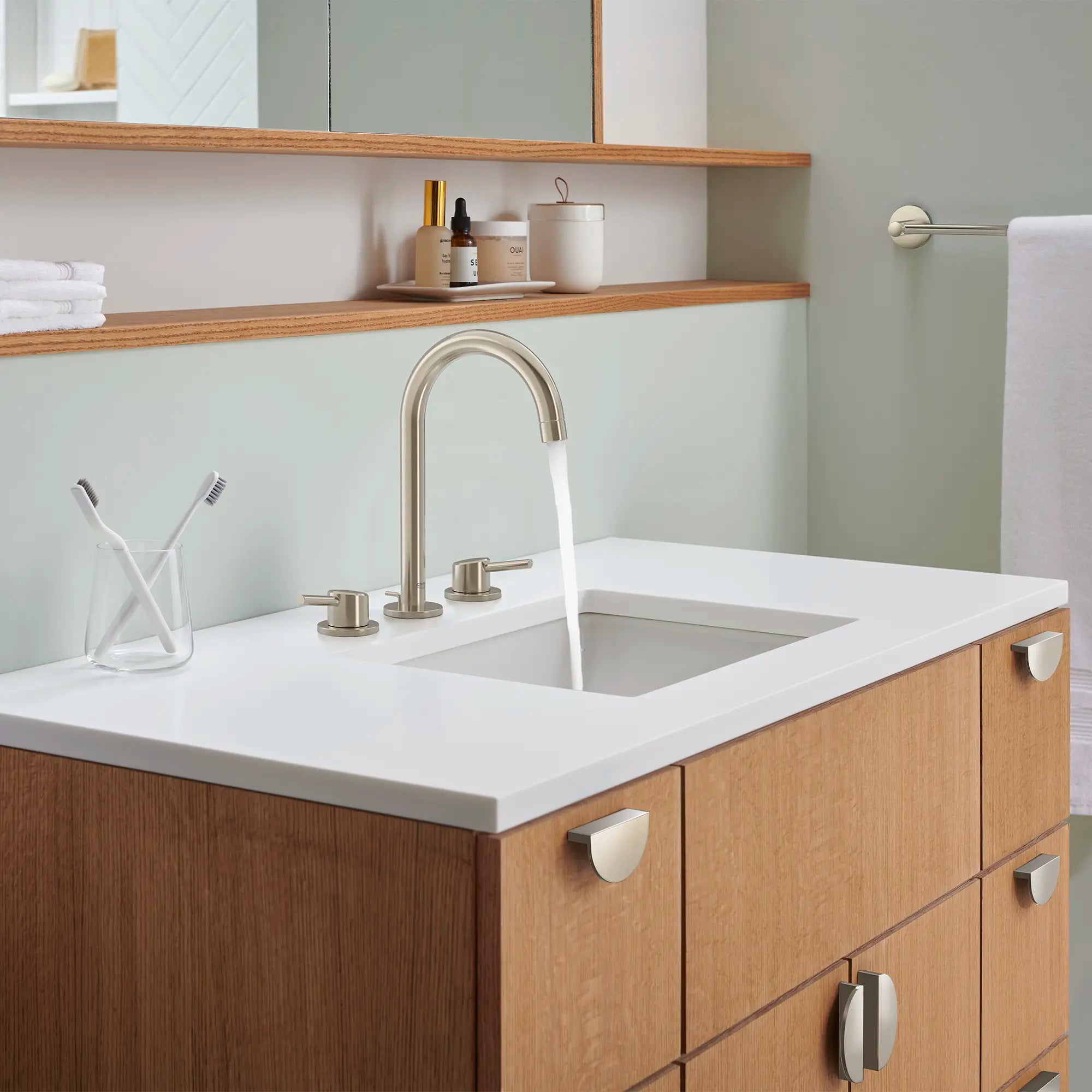 8-inch Widespread 2-Handle L-Size Bathroom Faucet, 1.2 GPM (4.5 L/min) // BRUSHED NICKEL INFINITYFINISH // 249103_Concetto_EnvironmentCloseup_20217ENA_0002_SEPTEMBER2024_CDNwebp.webp