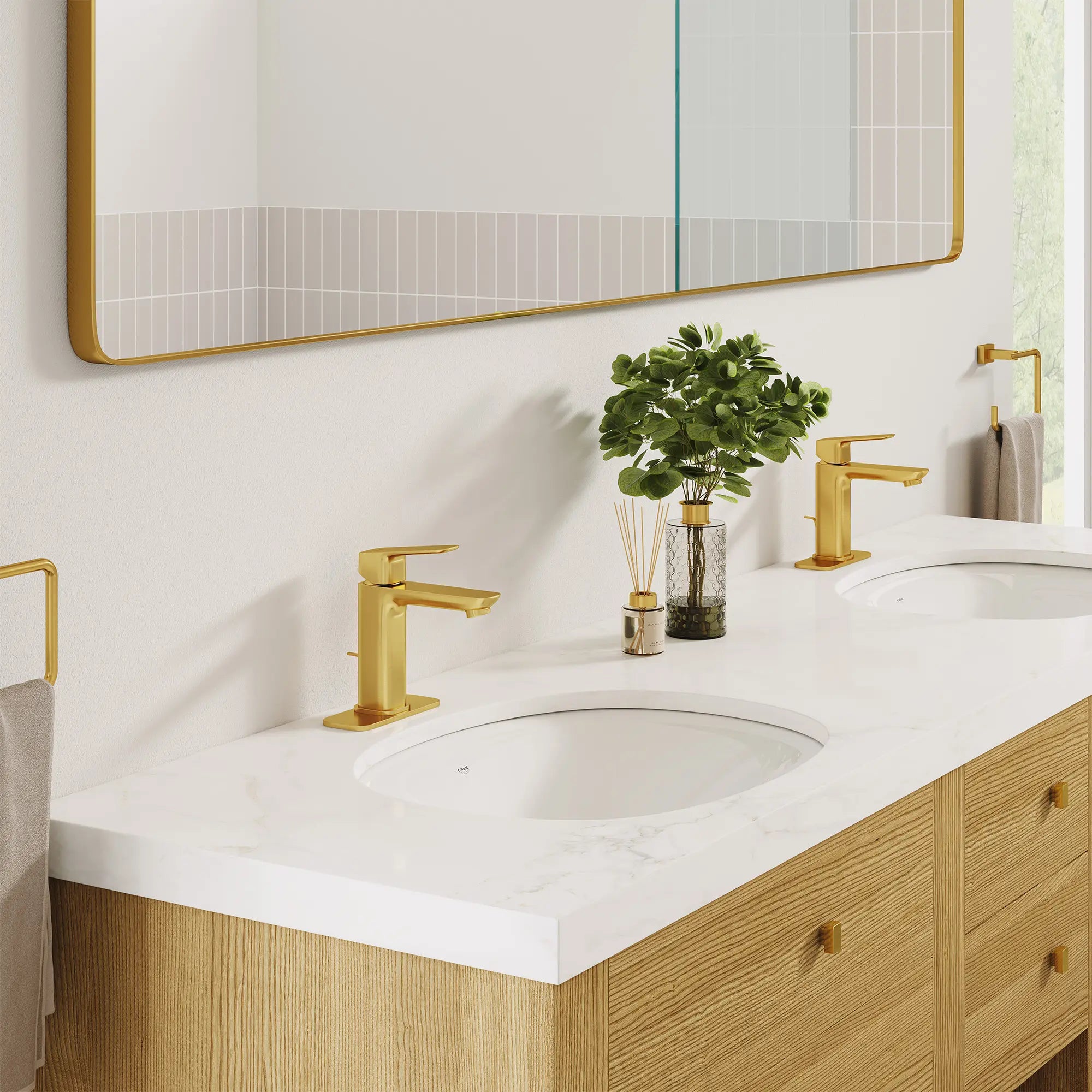 Cubeo Single Hole Single Handle M-Size Bathroom Faucet, 1.2 gpm (4.5L/min) // BRUSHED COOL SUNRISE // 253082_Cubeo_EnvironmentCloseUp_101920GN0_105378GN00_39660000_0001_OCTOBER2024_1_CDNwebp.webp