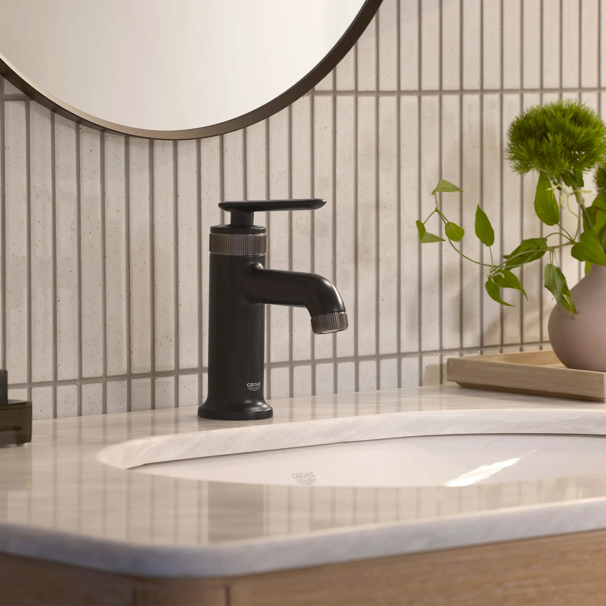 Listra Single Hole Single-Handle S-Size Bathroom Faucet, 1.2 gpm (4.5L/min) // MATTE BLACK // 278890_Listra_EnvironmentCloseUp_1062152430_0001_November2025_0_CDNwebp.webp