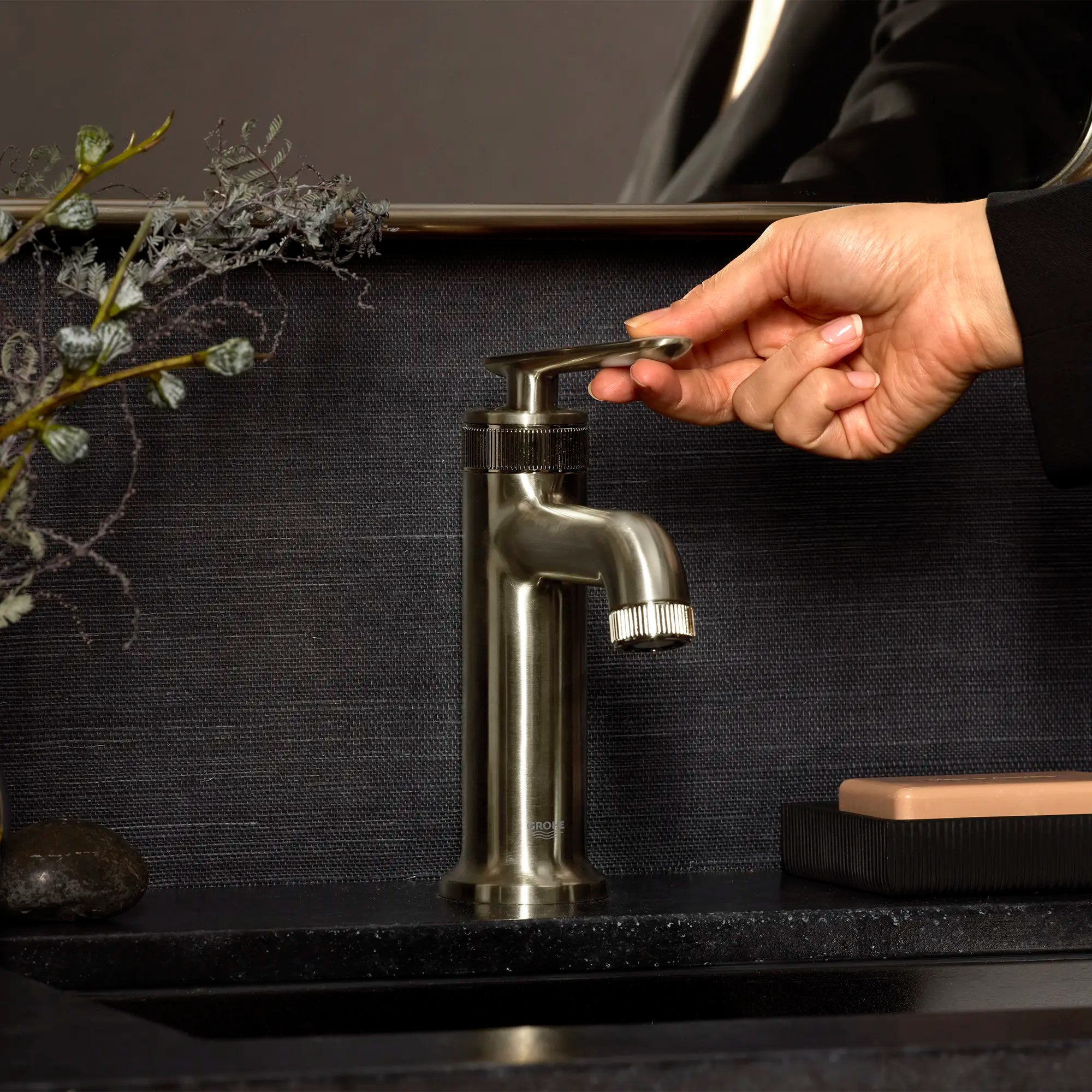 Listra Single Hole Single-Handle M-Size Bathroom Faucet, 1.2 gpm (4.5L/min) // BRUSHED NICKEL INFINITYFINISH // 282541_Listra_Lifestyle_106222EN00_0001_JANUARY2026_1_CDNwebp.webp