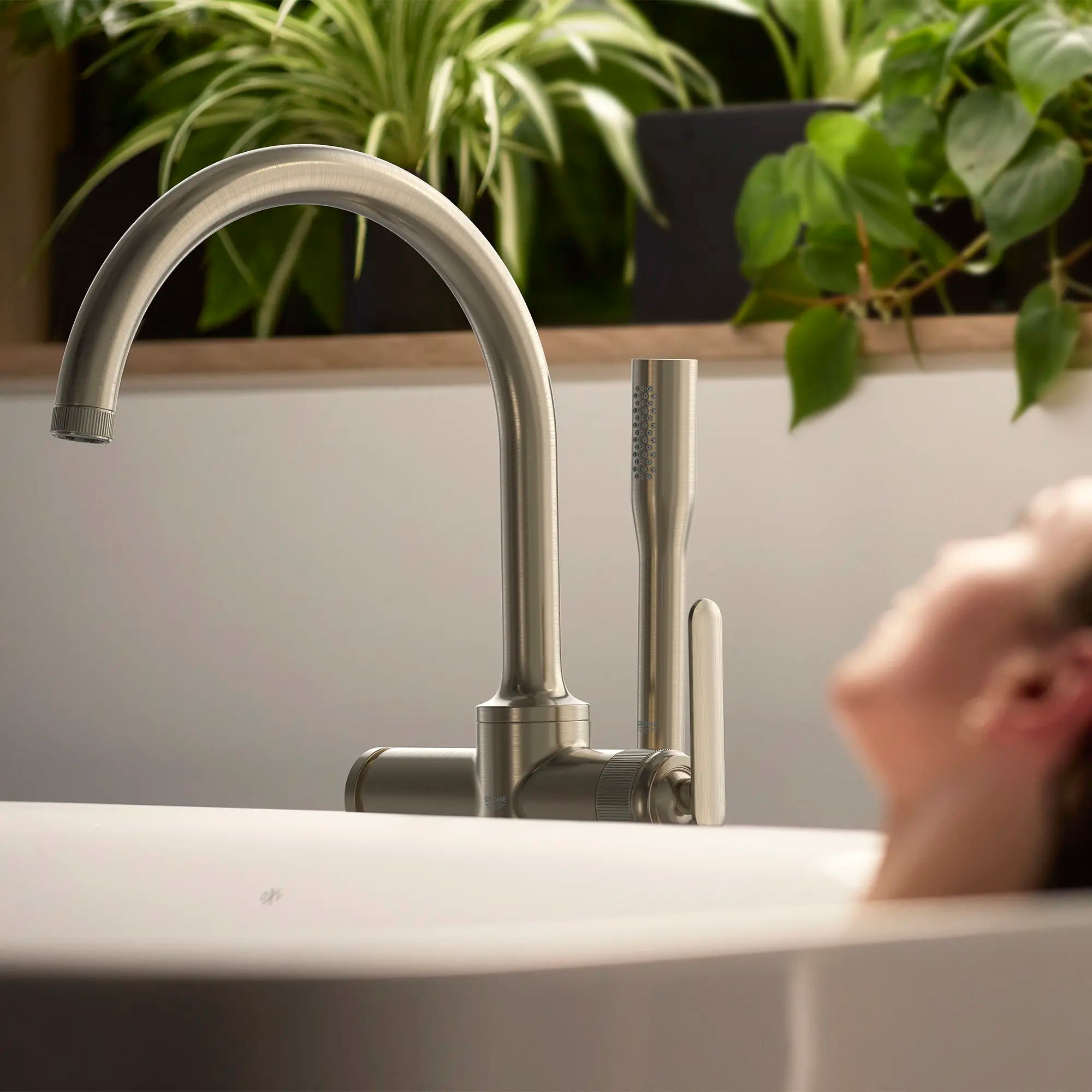Listra Single-Handle Freestanding Tub Faucet with 1.75 gpm (6.6L/min) Hand Shower // BRUSHED NICKEL INFINITYFINISH // 282542_278868_Listra_Lifestyle_106256EN00_0001_JANUARY2026_1_CDNwebp.webp