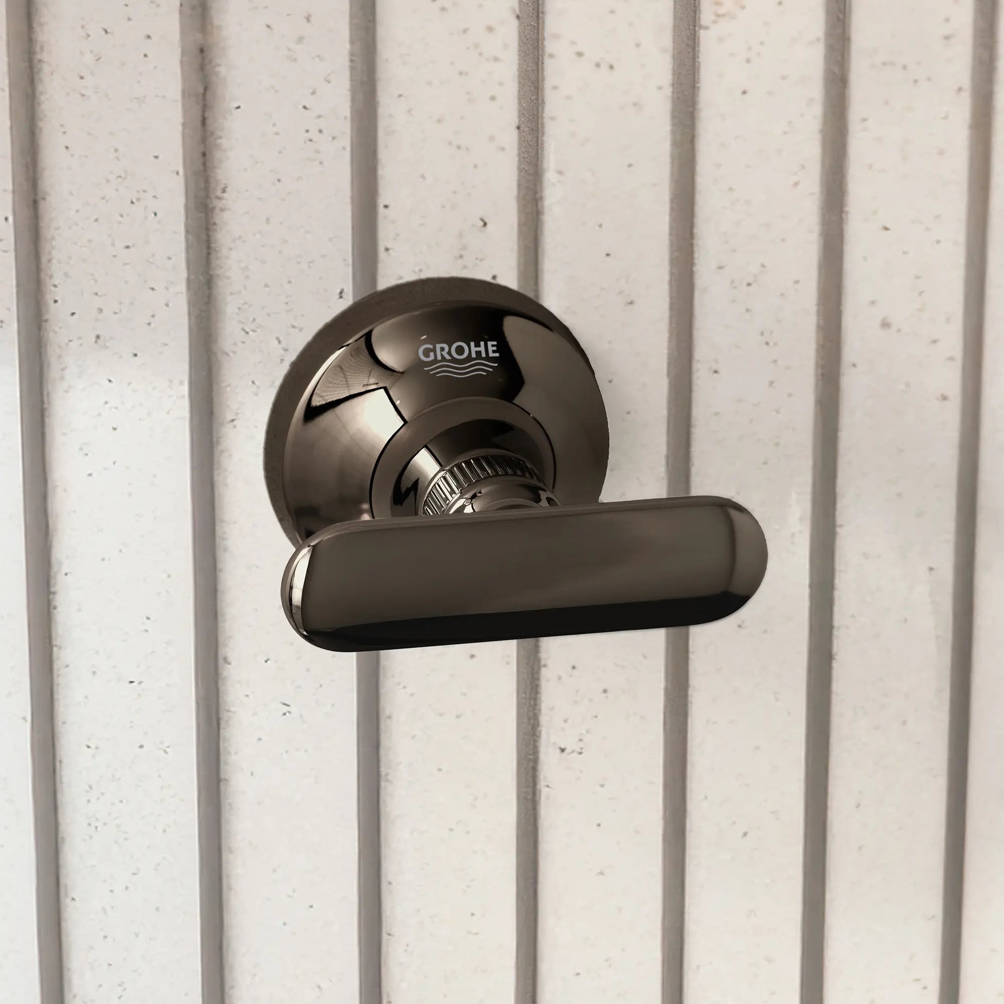 Listra Robe Hook // HARD GRAPHITE // 282567_Listra_EnvironmentCloseUp_106245A000_0001_JANUARY2026_1_CDNwebp.webp