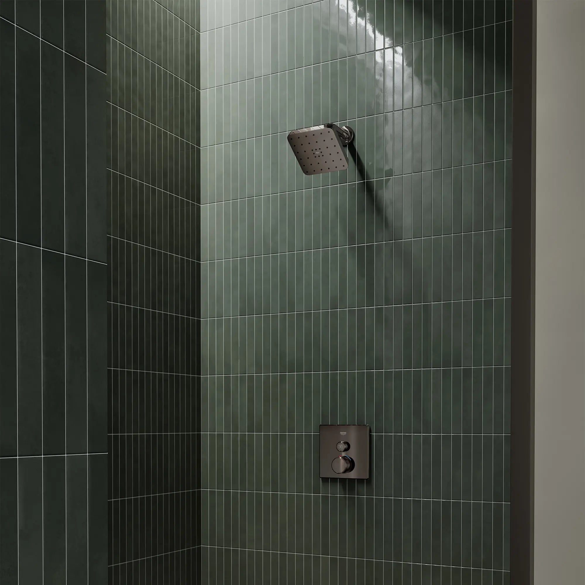 Euphoria 140 with AquaBooster Square Single Spray Shower Head 1.75 GPM (6.6L/min) // HARD GRAPHITE // 287496_Aqua_Booster_EnvironmentCloseUp_111718A000_29140A000_0001_MARCH2026_0_CDNwebp.webp