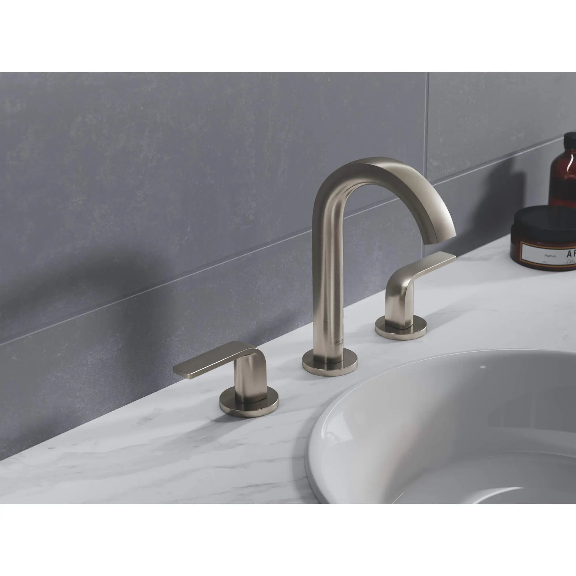 8-inch Widespread 2-Handle M-Size Bathroom Faucet, 1.2 GPM (4.5 L/min) // BRUSHED NICKEL INFINITYFINISH // 608_20597en0-8-inch-widespread-two-handle-bathroom-faucet-enviro-1_0_CDNwebp.webp