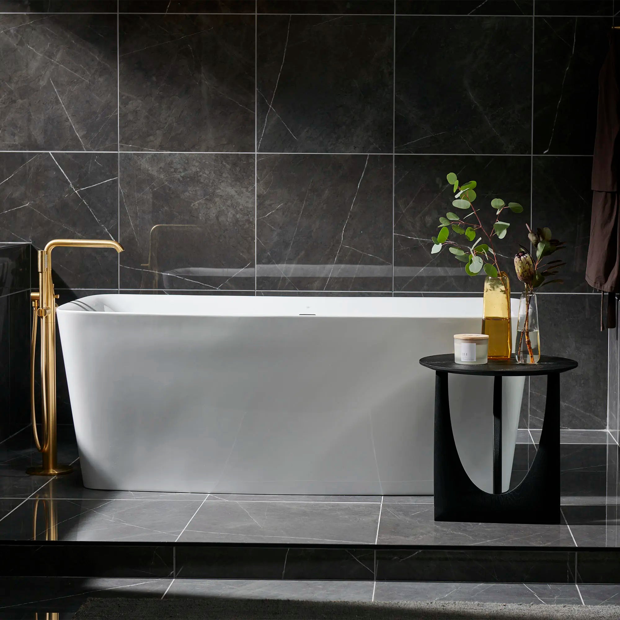 Single-Handle Freestanding Tub Faucet with 1.75 GPM (6.6 L/min) Hand Shower // BRUSHED COOL SUNRISE // 69650_B-19578GNA_D12015328415_23491GNA_2_CDNwebp.webp