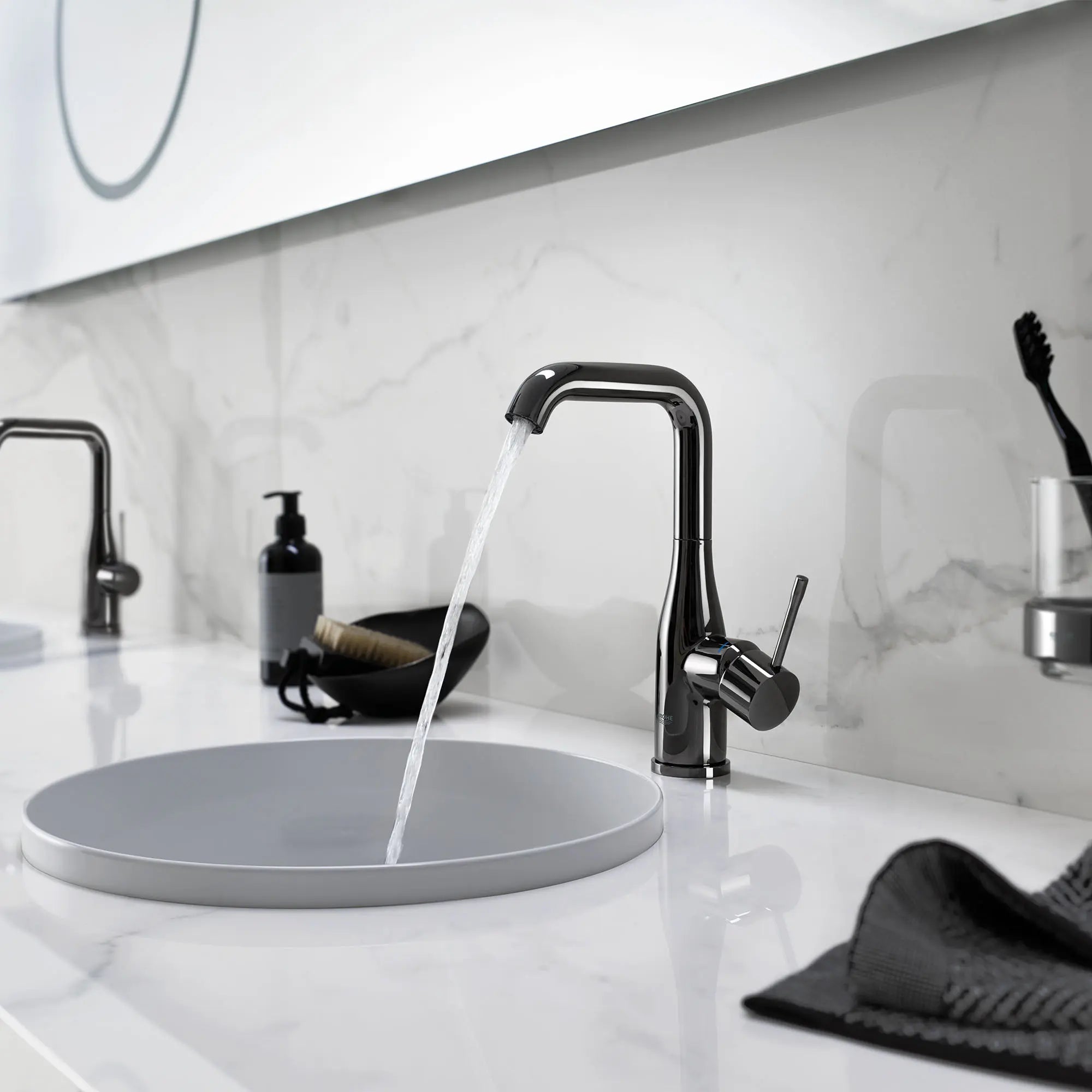 Single Hole Single-Handle L-Size Bathroom Faucet, 1.2 GPM (4.5 L/min) // HARD GRAPHITE // 70146_B-23486A0A_2_CDNwebp.webp