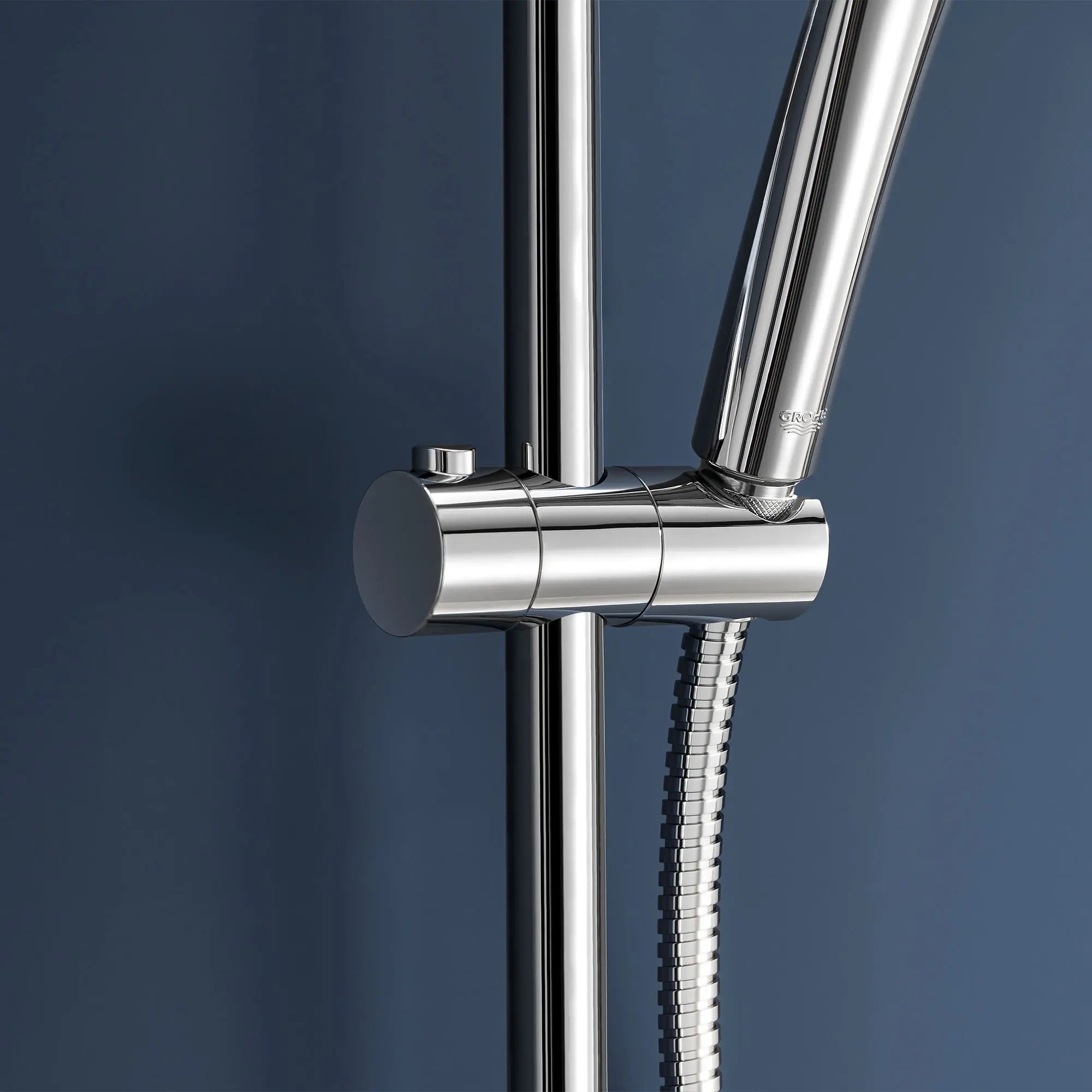 260 Thermostatic Tub/Shower System, 1.75 gpm (6.6 L/min) // GROHE STARLIGHT CHROME // 70715_B-26128002_26726000_26177002_CDNwebp.webp