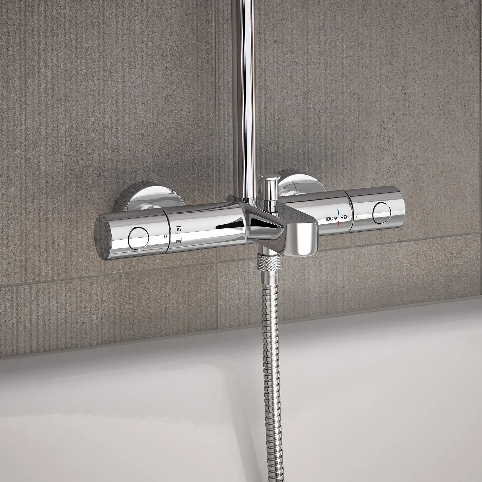 260 Thermostatic Tub/Shower System, 1.75 gpm (6.6 L/min) // GROHE STARLIGHT CHROME // 70723_B-26177002_CDNwebp.webp