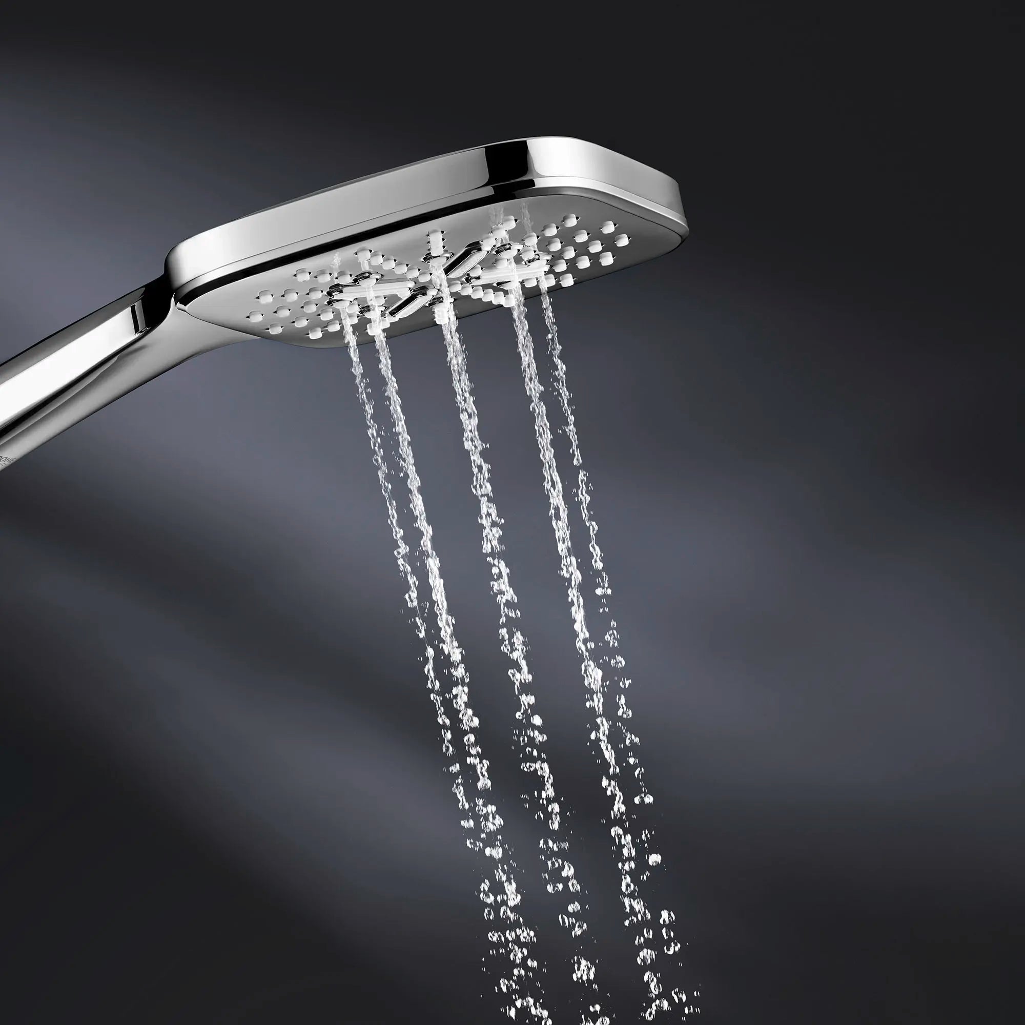 Hand Shower - 3 Sprays, 1.75 GPM (6.6 L/min) // GROHE STARLIGHT CHROME // 70822_B-26552000_3_CDNwebp.webp