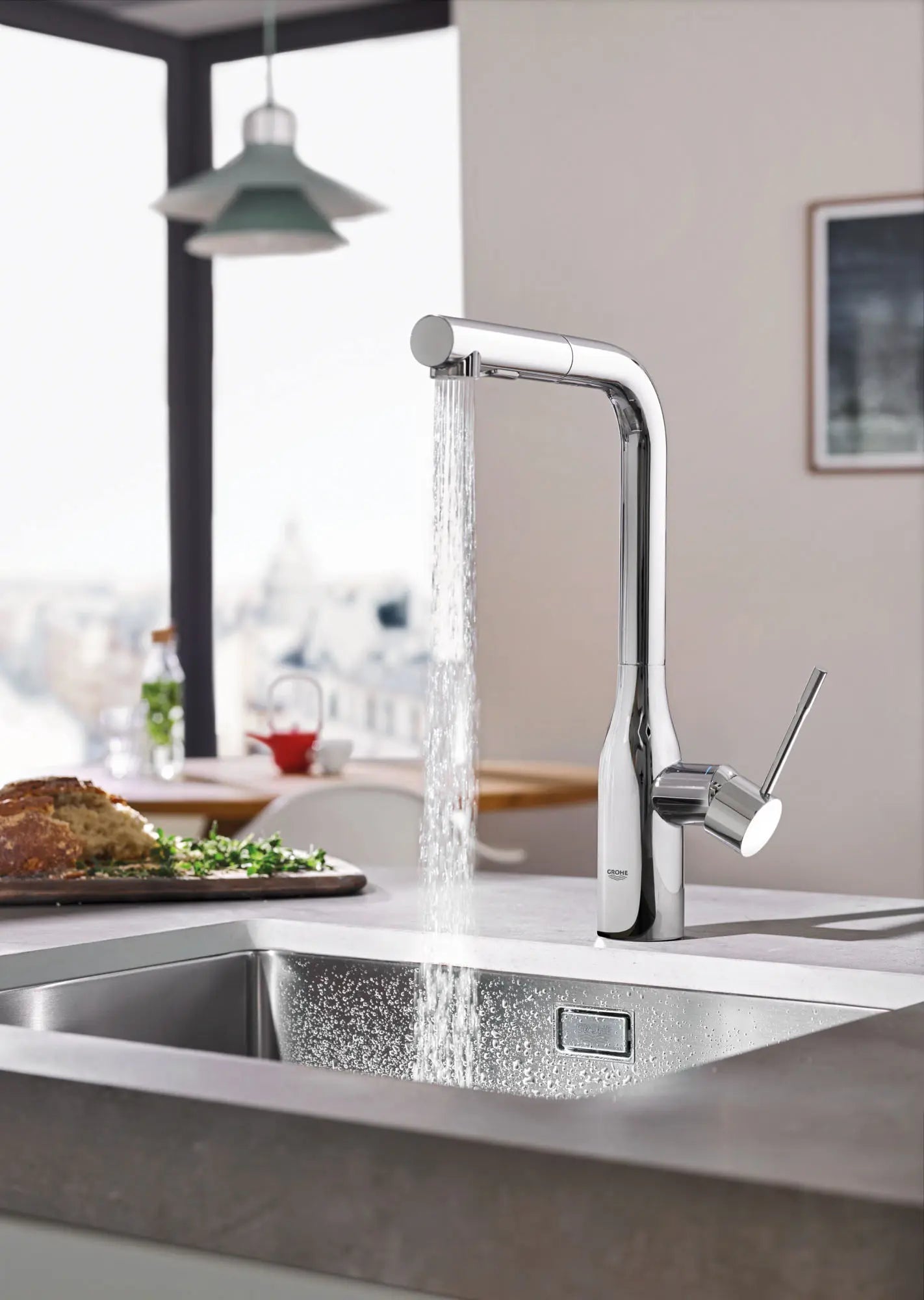 Essence Single-Handle Pull-Out Kitchen Faucet Dual Spray 1.75 GPM (6.6 L/min) // GROHE STARLIGHT CHROME // 71740_B-30271000_1_CDNwebp.webp