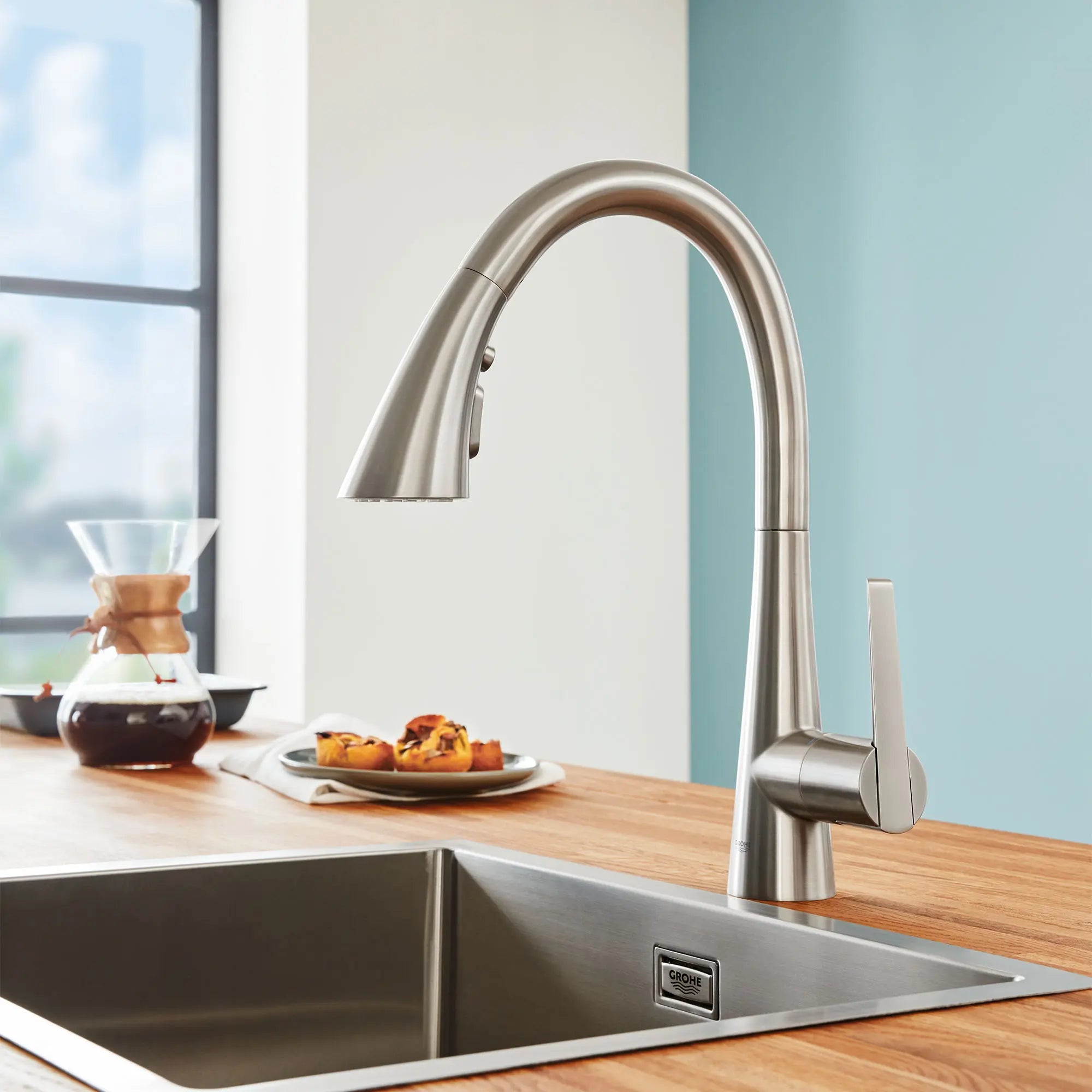 GROHE Zedra Single-Handle Pull Down Triple Spray Bar Faucet 1.75 GPM (6.6 L/min) // SUPERSTEEL INFINITYFINISH // 71784_B-30368DC2_CDNwebp.webp