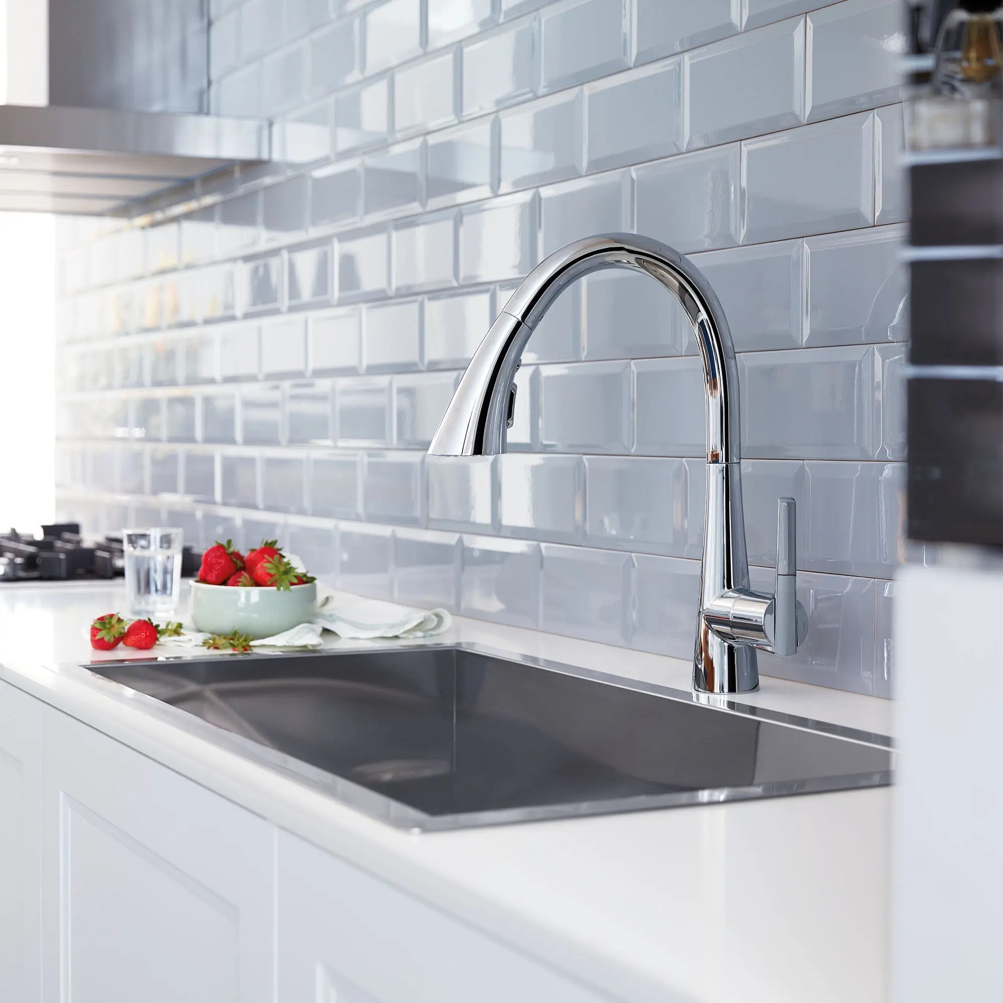 GROHE Zedra Single-Handle Pull Down Kitchen Faucet Triple Spray 1.75 GPM (6.6 L/min) // GROHE STARLIGHT CHROME // 72132_B-32298003_1_CDNwebp.webp