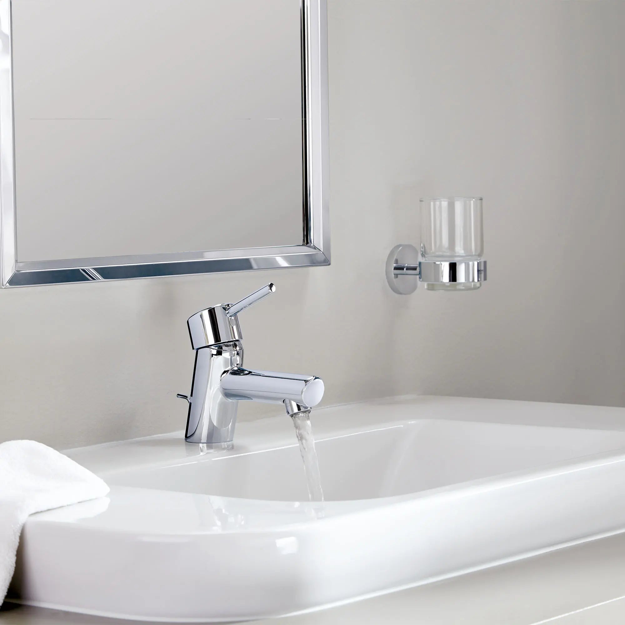Single Hole Single-Handle XS-Size Bathroom Faucet, 1.2 GPM (4.5 L/min) // GROHE STARLIGHT CHROME // 72309_B-34702001_CDNwebp.webp