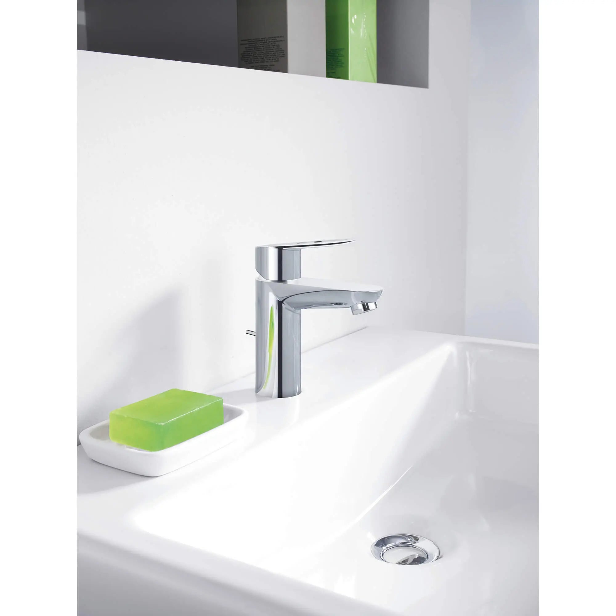 Single Hole Single-Handle S-Size Bathroom Faucet 1.5 GPM // GROHE STARLIGHT CHROME // 780_23084000-single-handle-bathroom-faucet-enviro-1_0_CDNwebp.webp