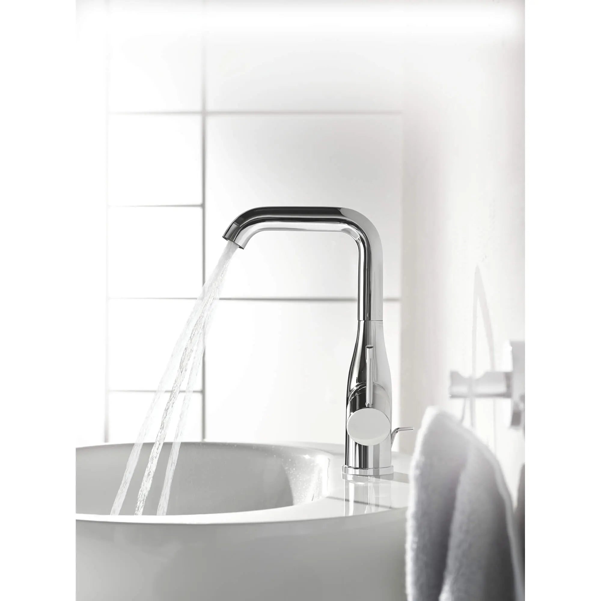 Single Hole Single-Handle L-Size Bathroom Faucet, 1.2 GPM (4.5 L/min) // GROHE STARLIGHT CHROME // 835_2348600a-single-handle-bathroom-faucet-l-size-enviro-7_0_CDNwebp.webp