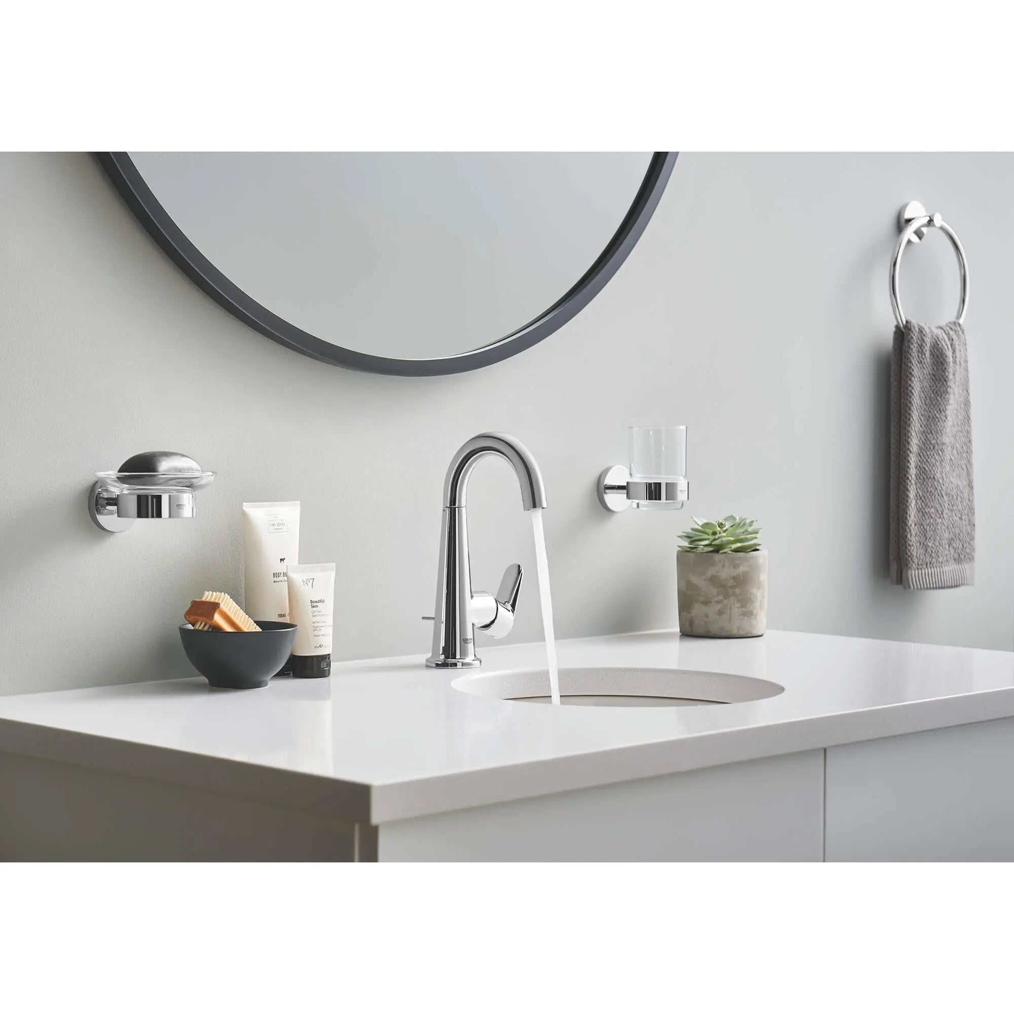 Veletto Single-Handle 4" Centerset Bathroom Faucet, 1.2 GPM (4.5 L/min) // GROHE STARLIGHT CHROME // 881_23837000-single-handle-4-inch-centerset-bathroom-faucet-enviro-3_0_CDNwebp.webp