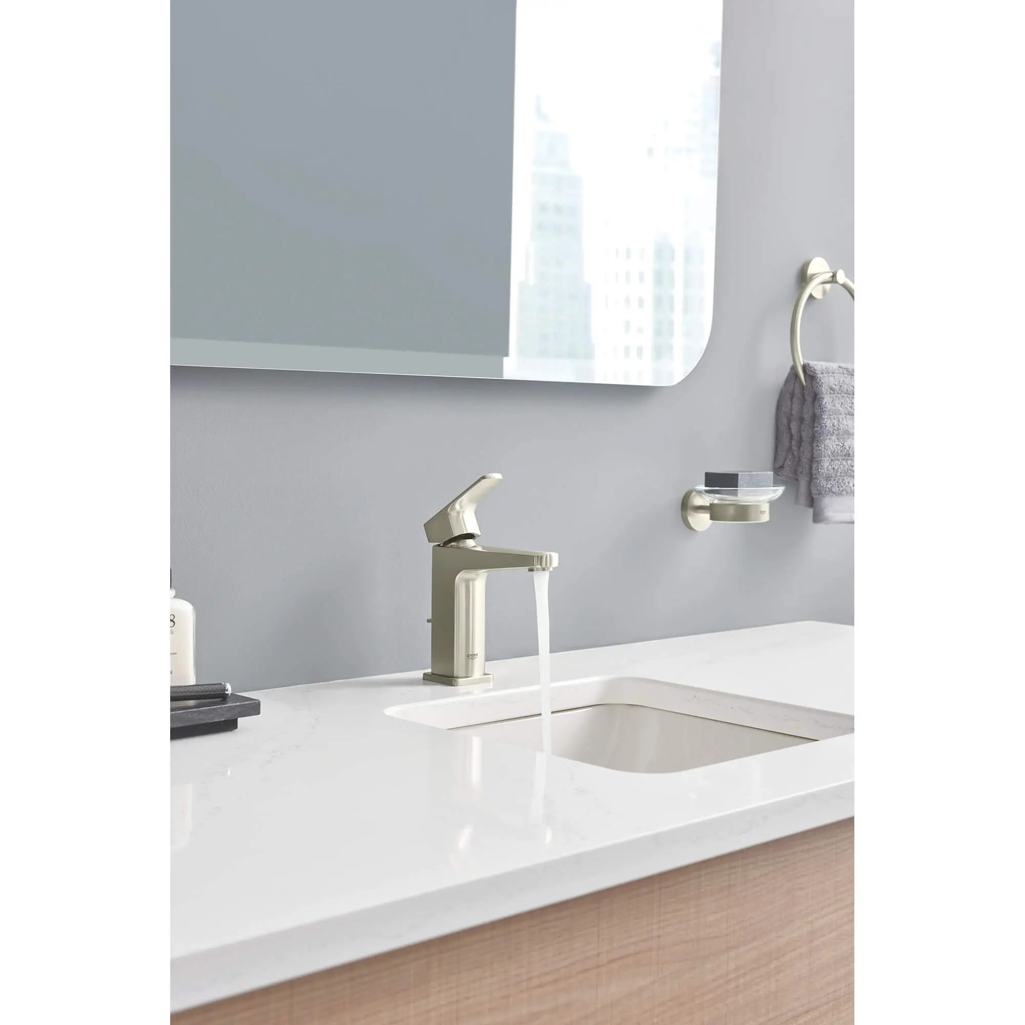 Tallinn Single Hole Single-Handle Bathroom Faucet, 1.2 GPM (4.5 L/min) // BRUSHED NICKEL INFINITYFINISH // 901_23838en0-single-handle-4-inch-centerset-bathroom-faucet-enviro-2_0_CDNwebp.webp