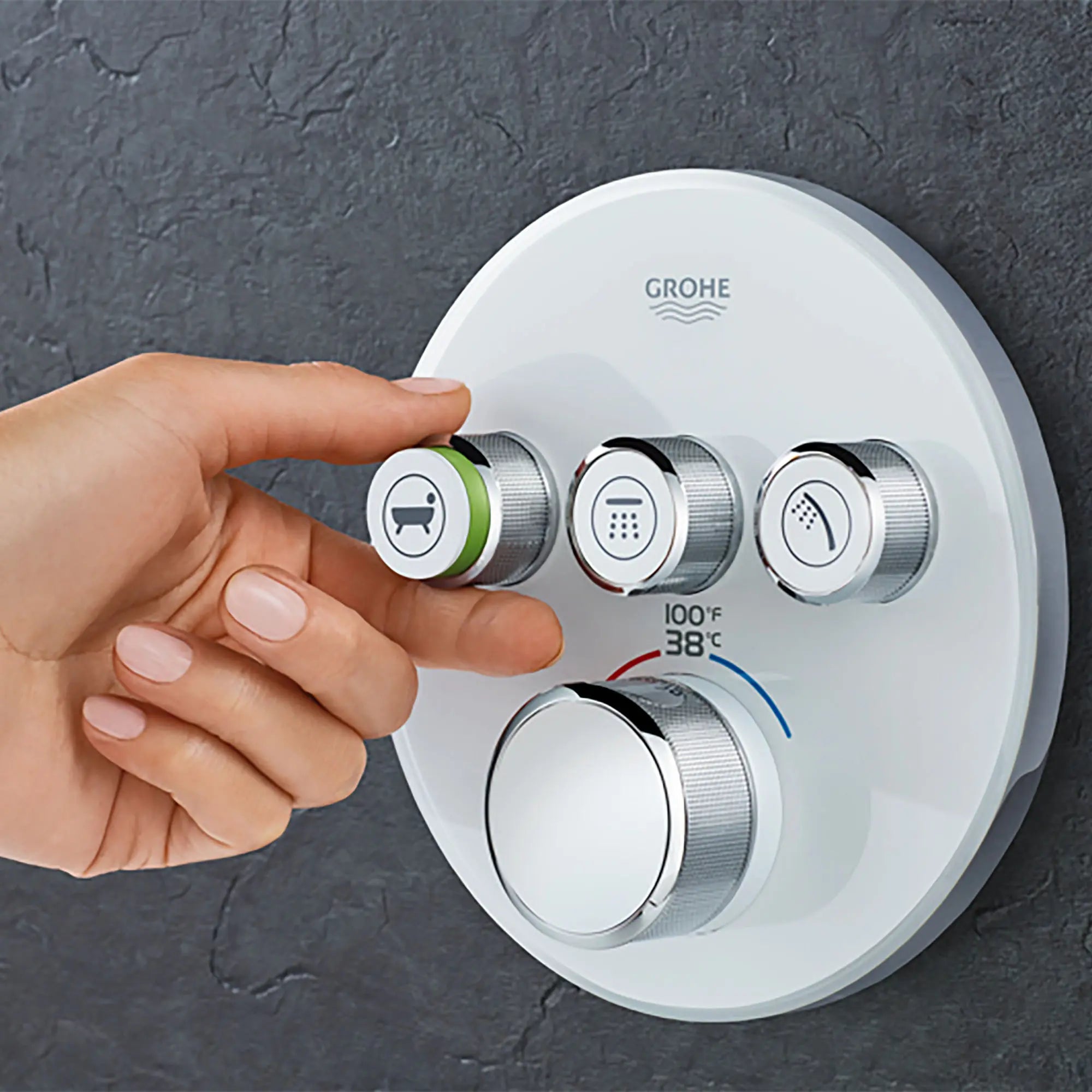 Triple Function Thermostatic Valve Trim // GROHE STARLIGHT CHROME // 92652_CM_29138000_Lifestyle_Image_URL.12_CDNwebp.webp