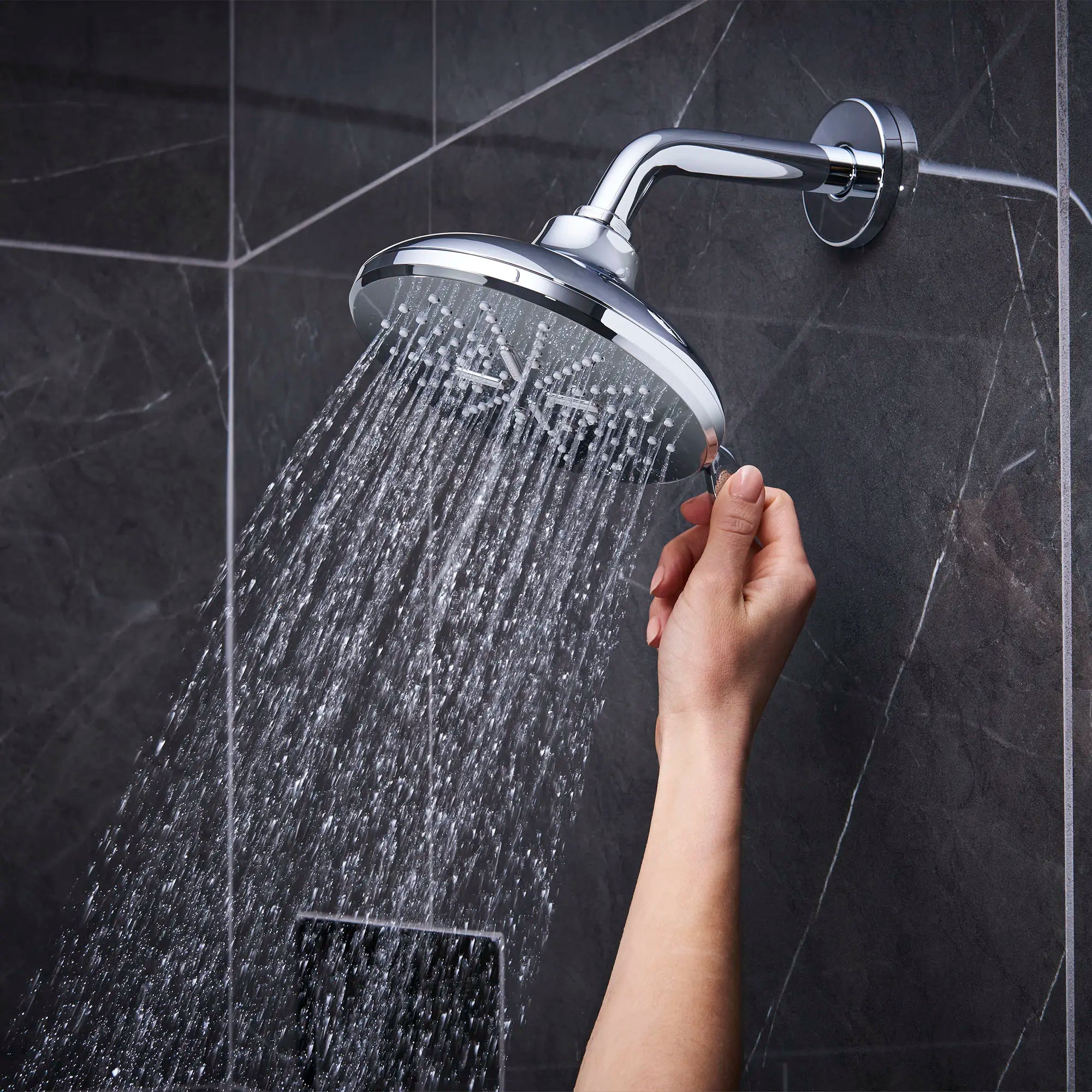 Shower Head, 6-1/2" - 3 Sprays, 1.75 GPM (6.6 L/min) // GROHE STARLIGHT CHROME // 99517_L-26789000_CDNwebp.webp
